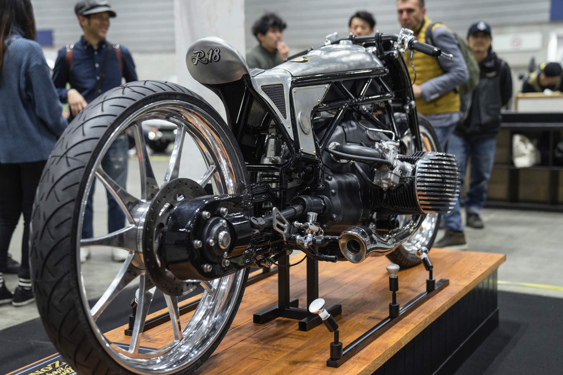 Custom Works Zon BMW concept motorcycle 23 BMW And Japan’s Custom Works Zon Collaborate On R18 Bike With Mystery Boxer Engine