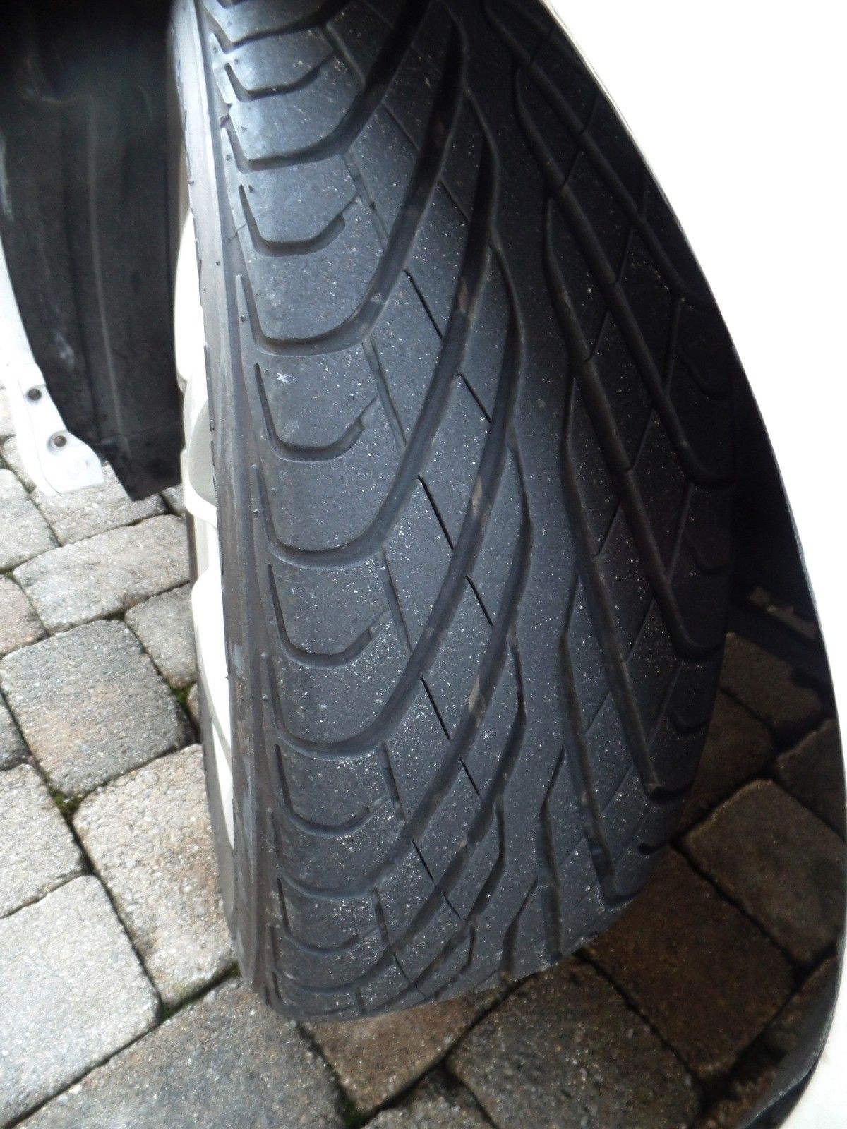 2000 Honda S2000 5 You Just Missed This White On Red 5,800-Mile Honda S2000, Someone Snatched It For $26,100