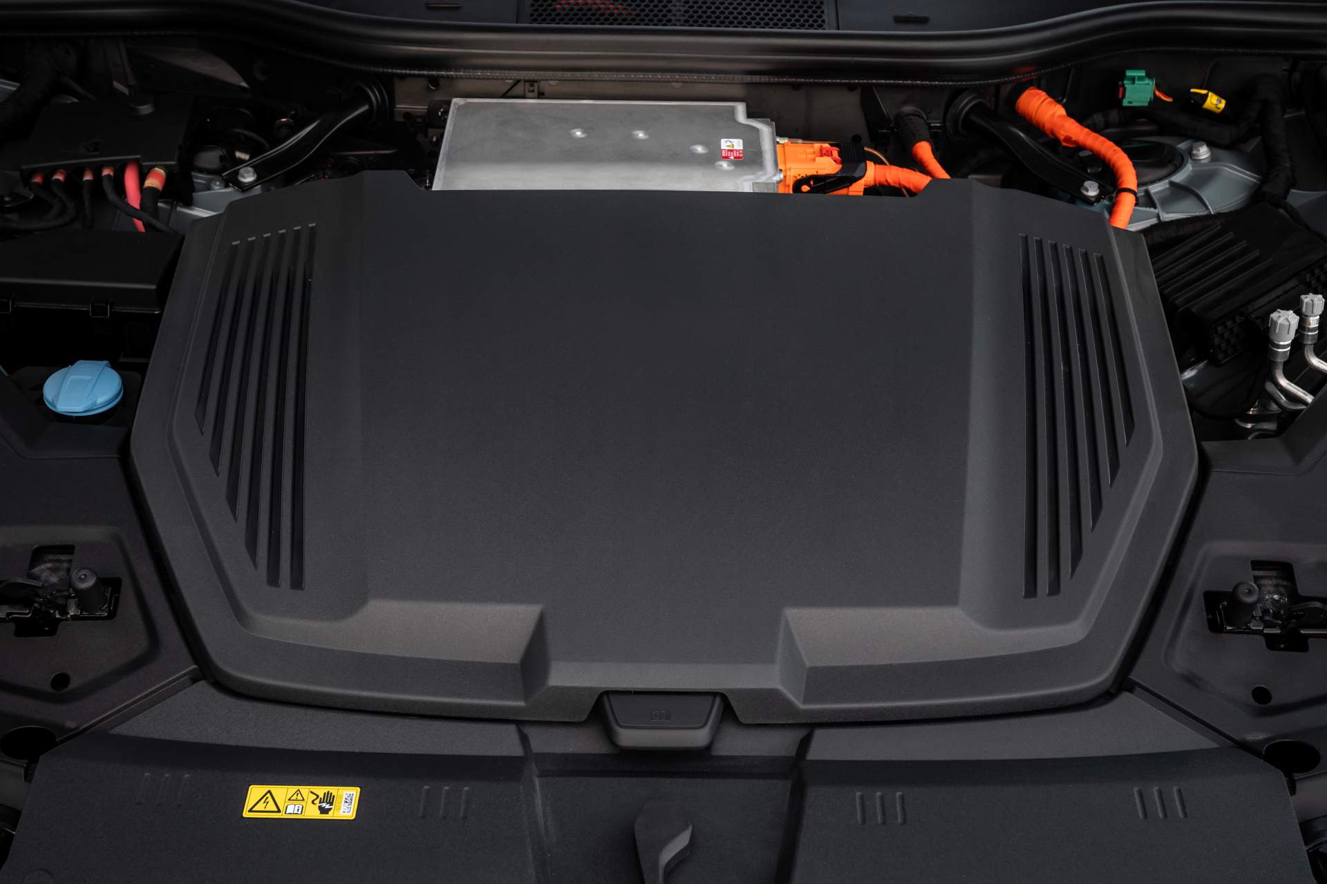 The Audi e-tron at Masdar City Scan Every Inch Of The 2019 Audi e-tron Electric SUV In 303 Photos