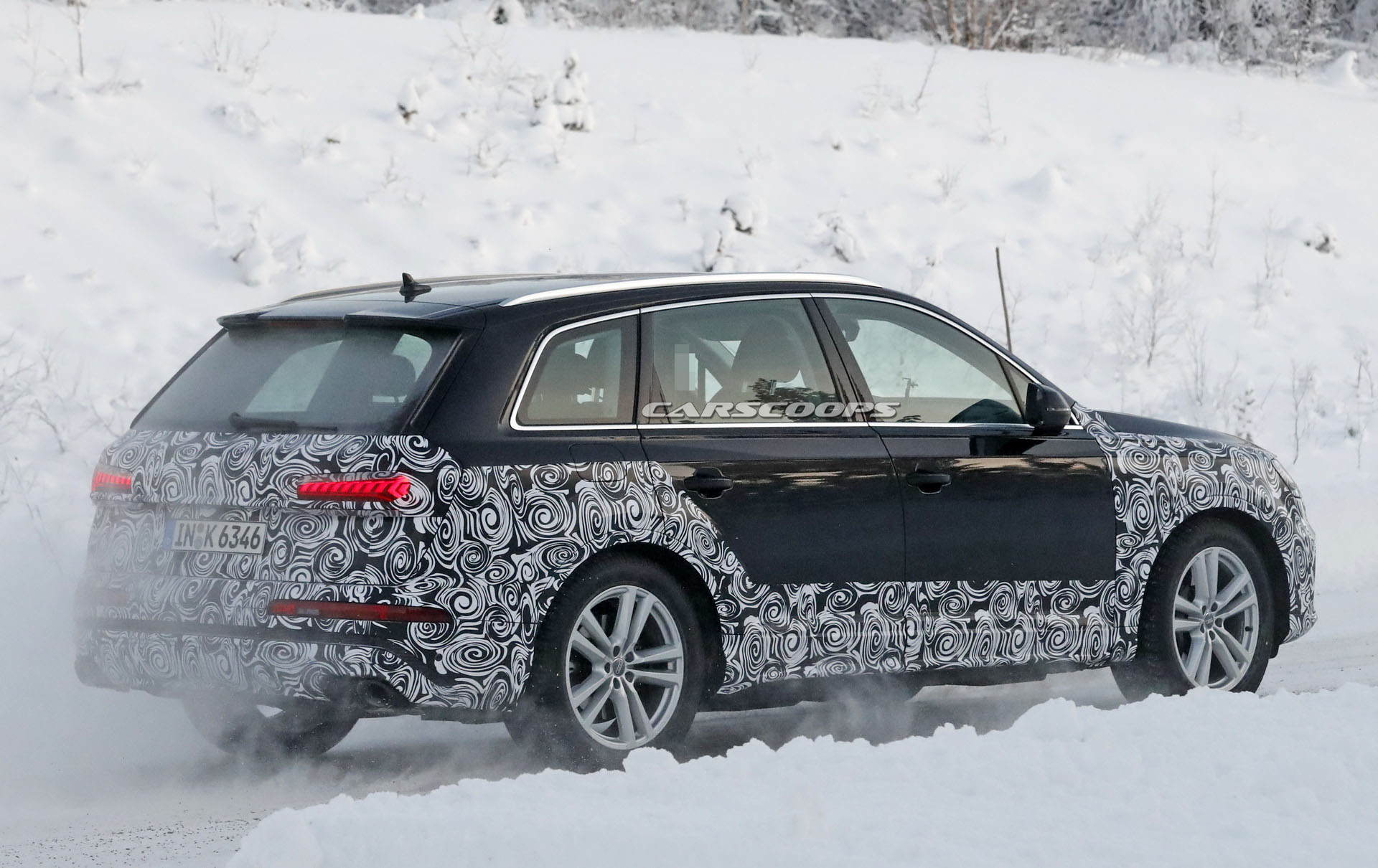 2020-Audi-Q7-SQ7-Facelift-43 2020 Audi Q7 Facelift Spotted Testing On Cold-Weather Conditions