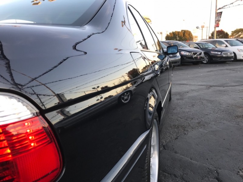 BMW-E39-5-Series-eBay-8 This Pristine 2002 BMW 530i E39 Has Only 11k Miles, Too Bad It’s An Auto