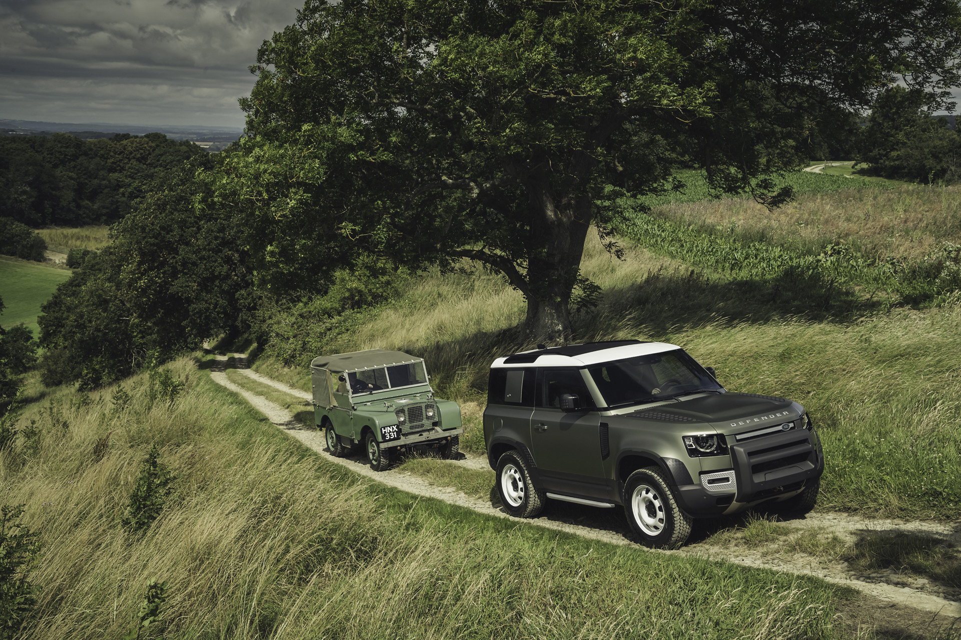 2020 Land Rover Defender Reborn As A Modern 4×4 With Advanced Tech