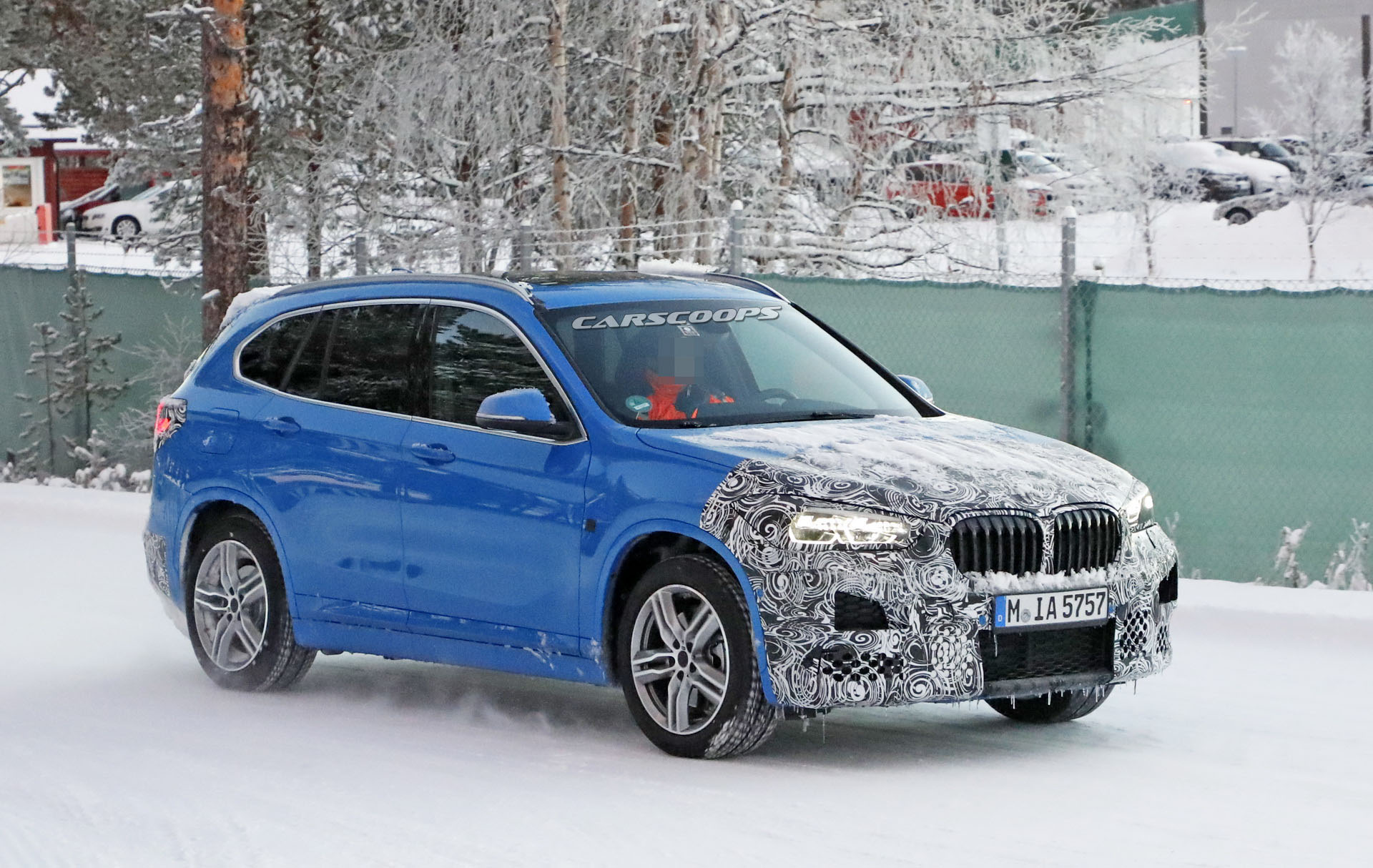 BMW-X1-Facelift-06 Facelifted 2019 BMW X1 To Offer Better Fuel Economy, More Tech