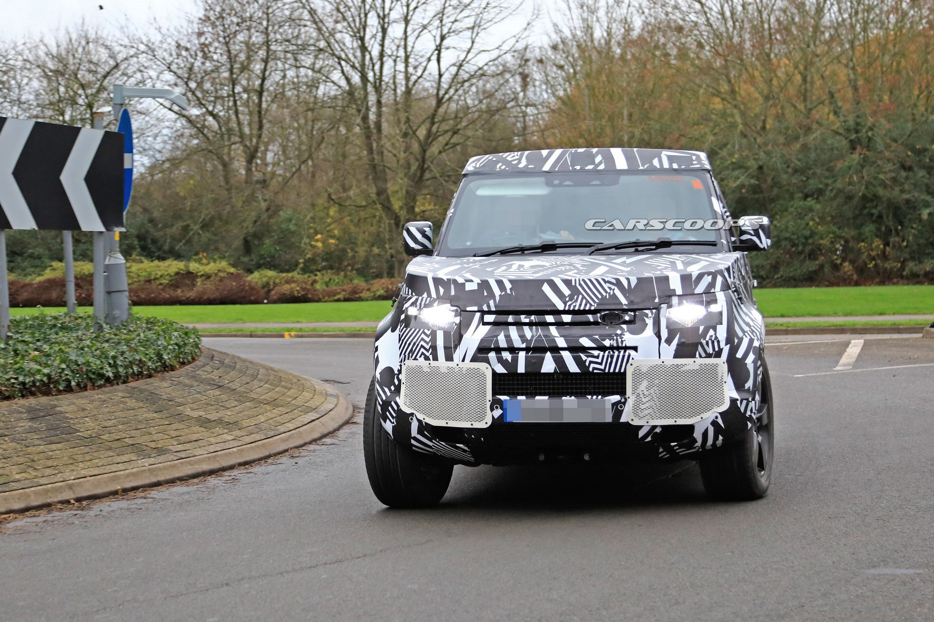 2020-Land-Rover-Defender-19 2020 Land Rover Defender Teased, Could Debut Next Year