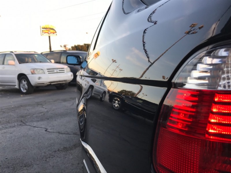 BMW-E39-5-Series-eBay-13 This Pristine 2002 BMW 530i E39 Has Only 11k Miles, Too Bad It’s An Auto