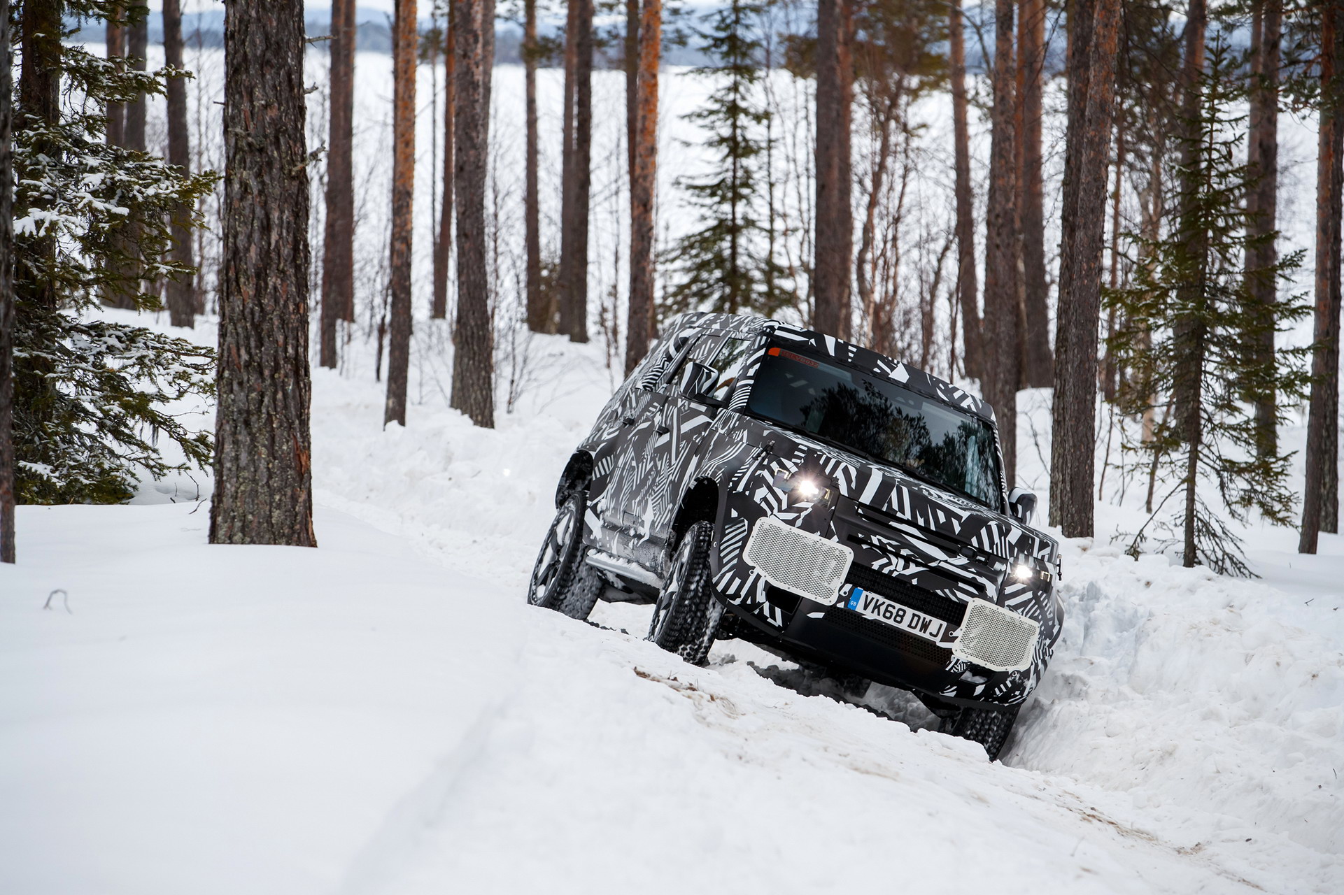 2020 Land Rover Defender Reborn As A Modern 4×4 With Advanced Tech