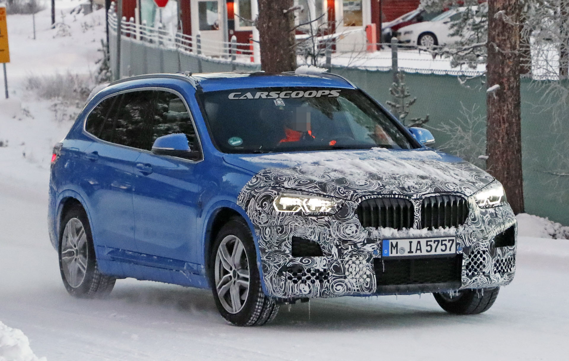 BMW-X1-Facelift-05 Facelifted 2019 BMW X1 To Offer Better Fuel Economy, More Tech