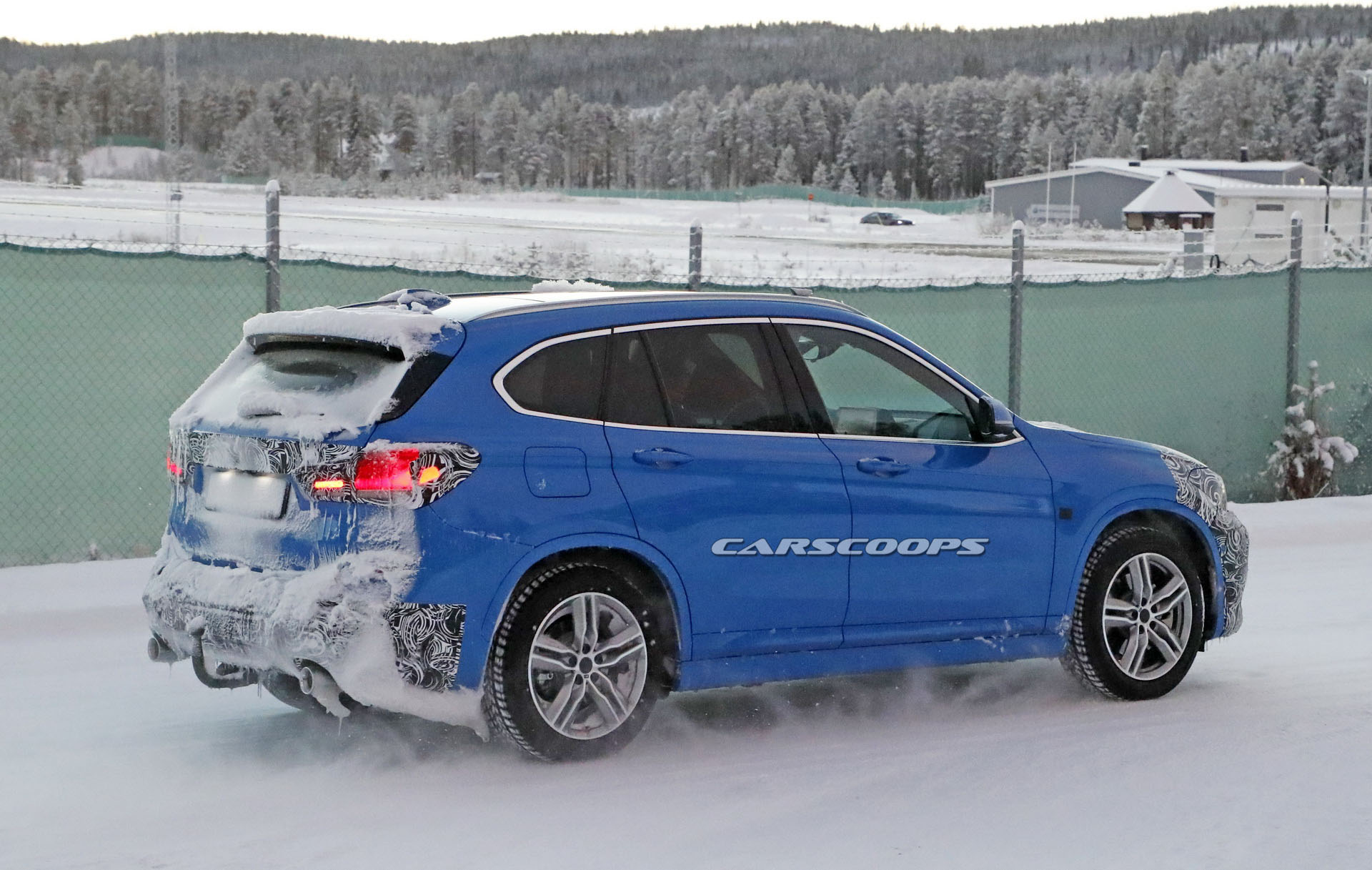 BMW-X1-Facelift-10 Facelifted 2019 BMW X1 To Offer Better Fuel Economy, More Tech