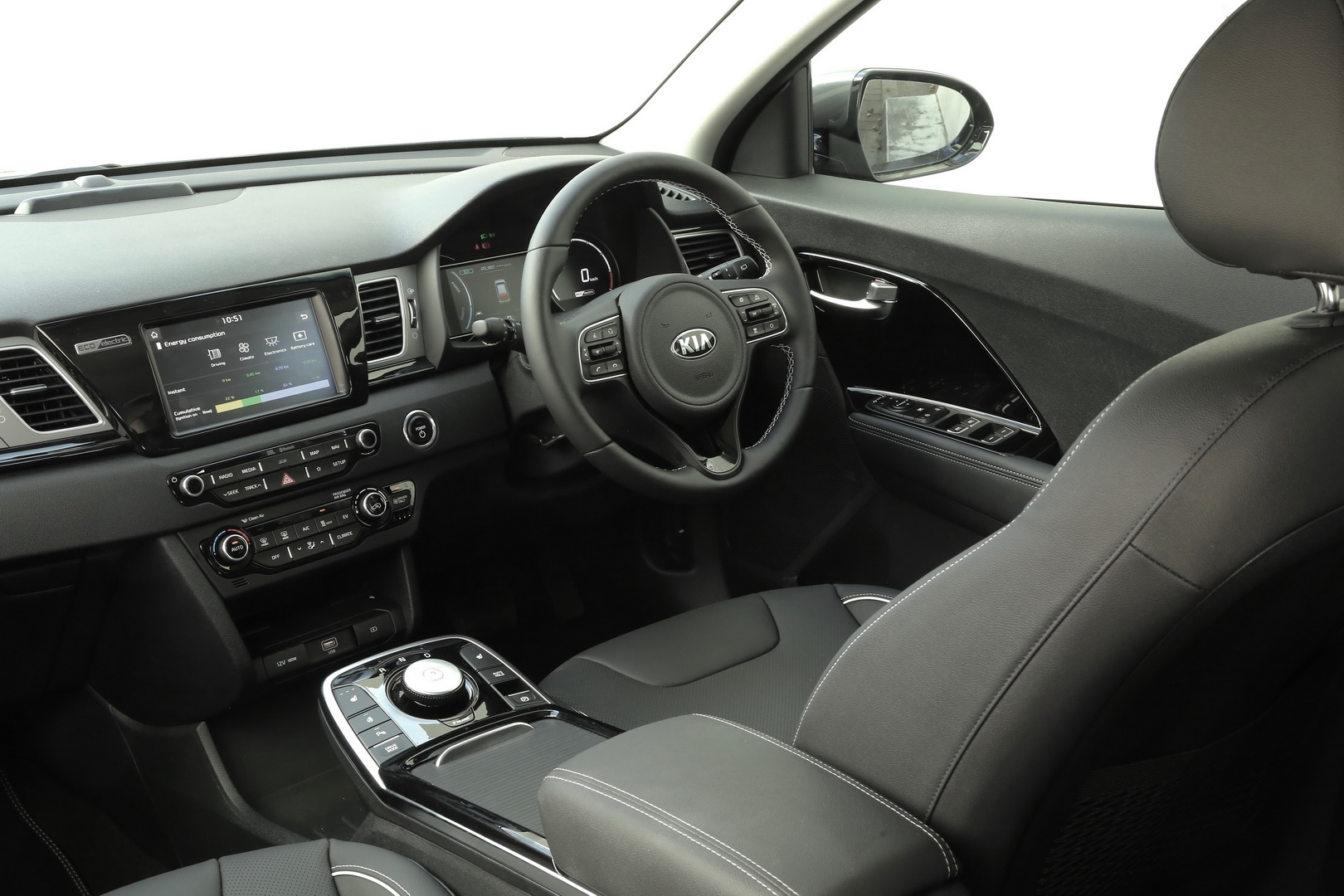 2019 kia e-niro 9 Kia Announces e-Niro First Edition UK Specs, Pricing Starts At £32,995