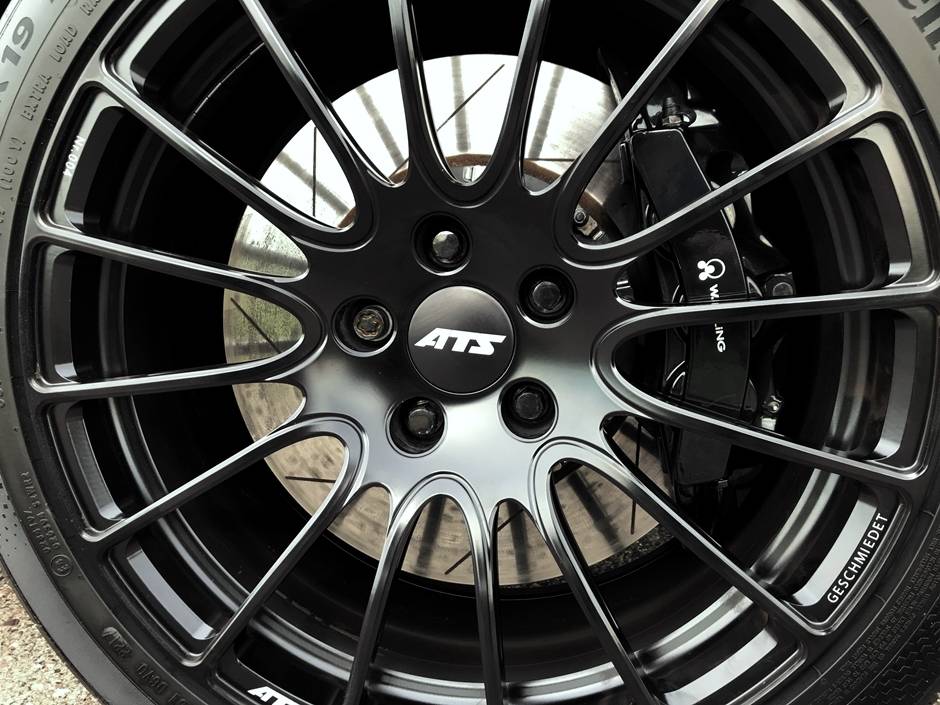 VW Multivan T5 powered by Porsche 911 Turbo engine 75 573HP VW Transporter With Porsche 911 Turbo Engine Is VW Group Synergy At Its Best