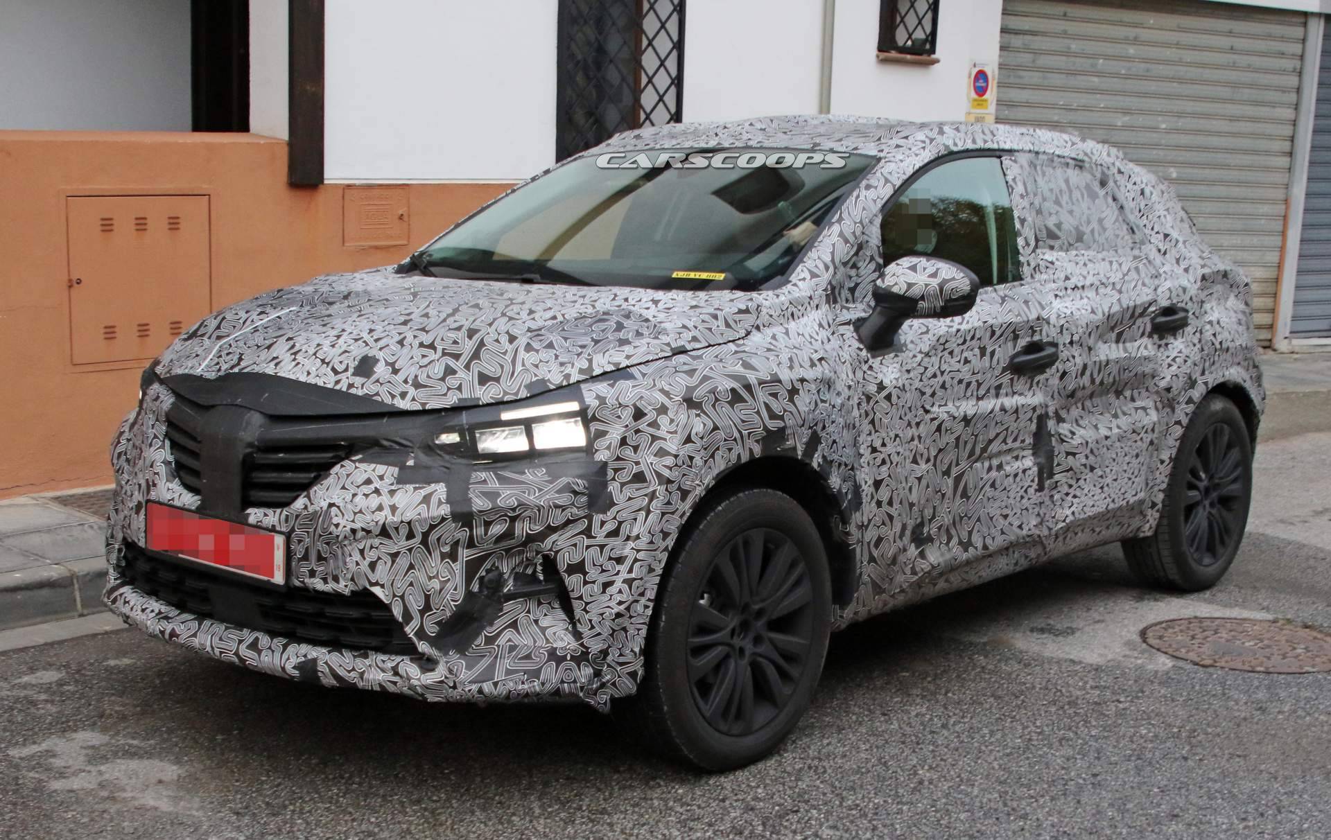 2019 Renault Captur spy shots 2 Fully-Camouflaged 2019 Renault Captur Goes Out Into The World