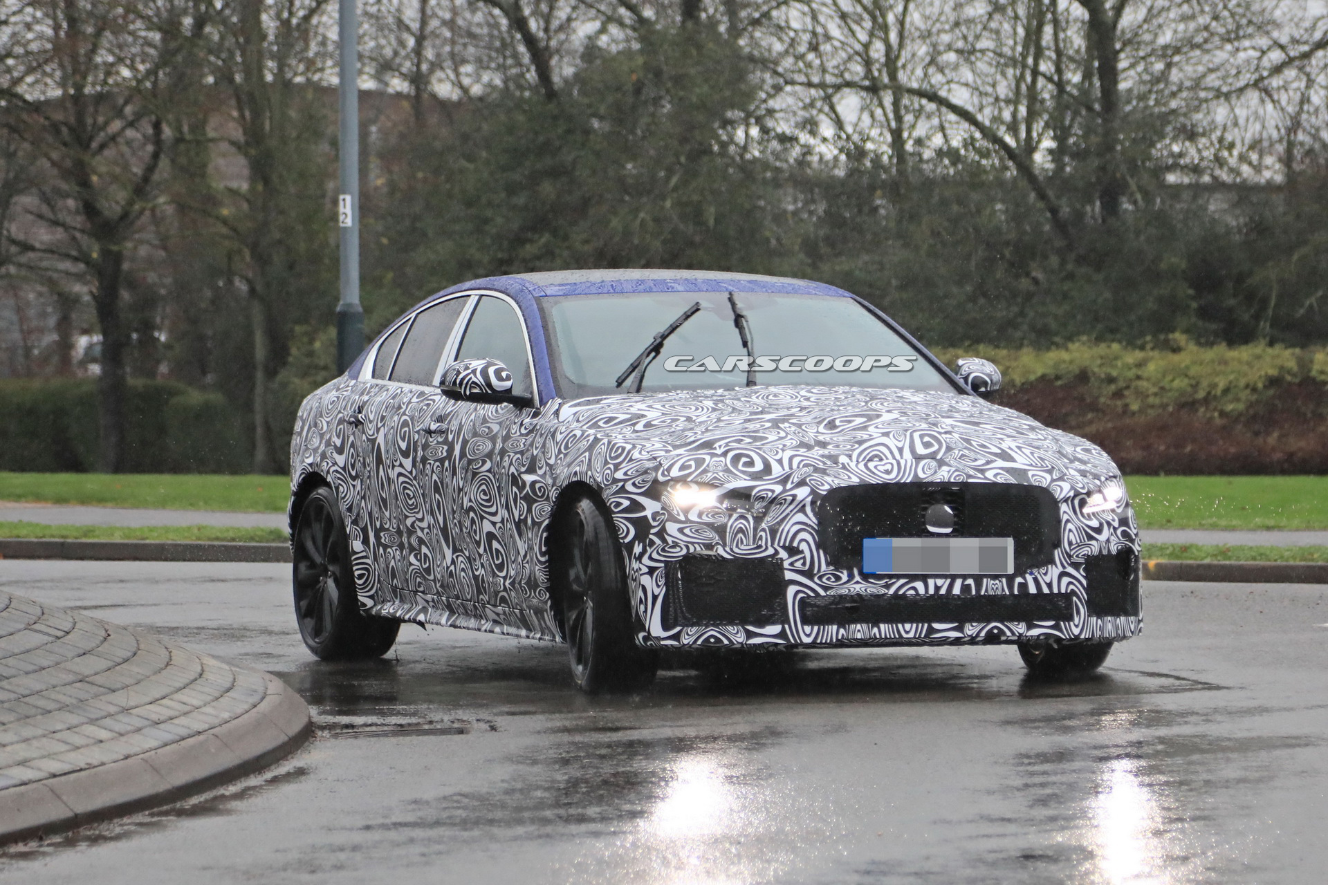 2019 jaguar xe facelift spy 9 2019 Jaguar XE Shaping Up To Be A More Competent 3-Series Rival
