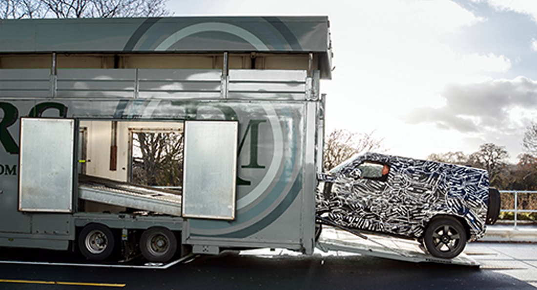 Land-Rover-Defender-Teaser