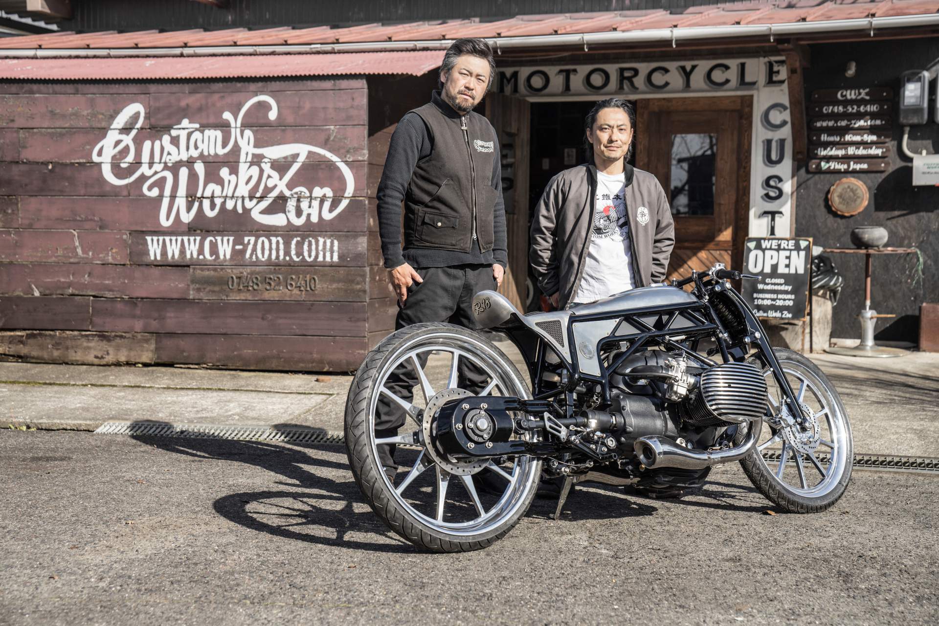 Custom Works Zon BMW concept motorcycle 39 BMW And Japan’s Custom Works Zon Collaborate On R18 Bike With Mystery Boxer Engine