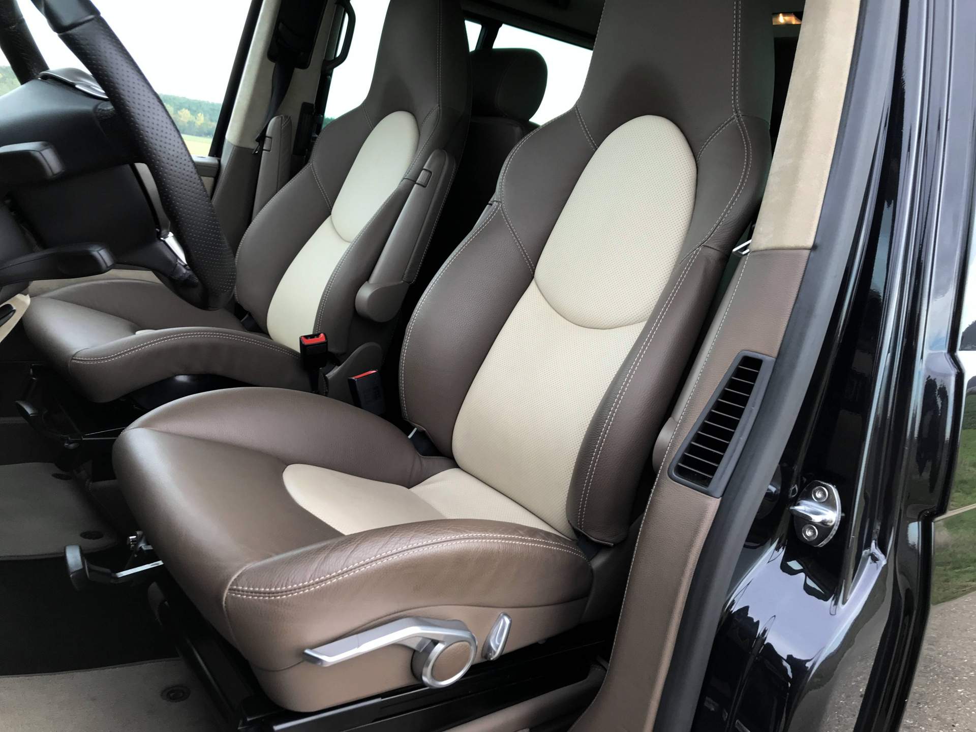 VW Multivan T5 powered by Porsche 911 Turbo engine 52 573HP VW Transporter With Porsche 911 Turbo Engine Is VW Group Synergy At Its Best