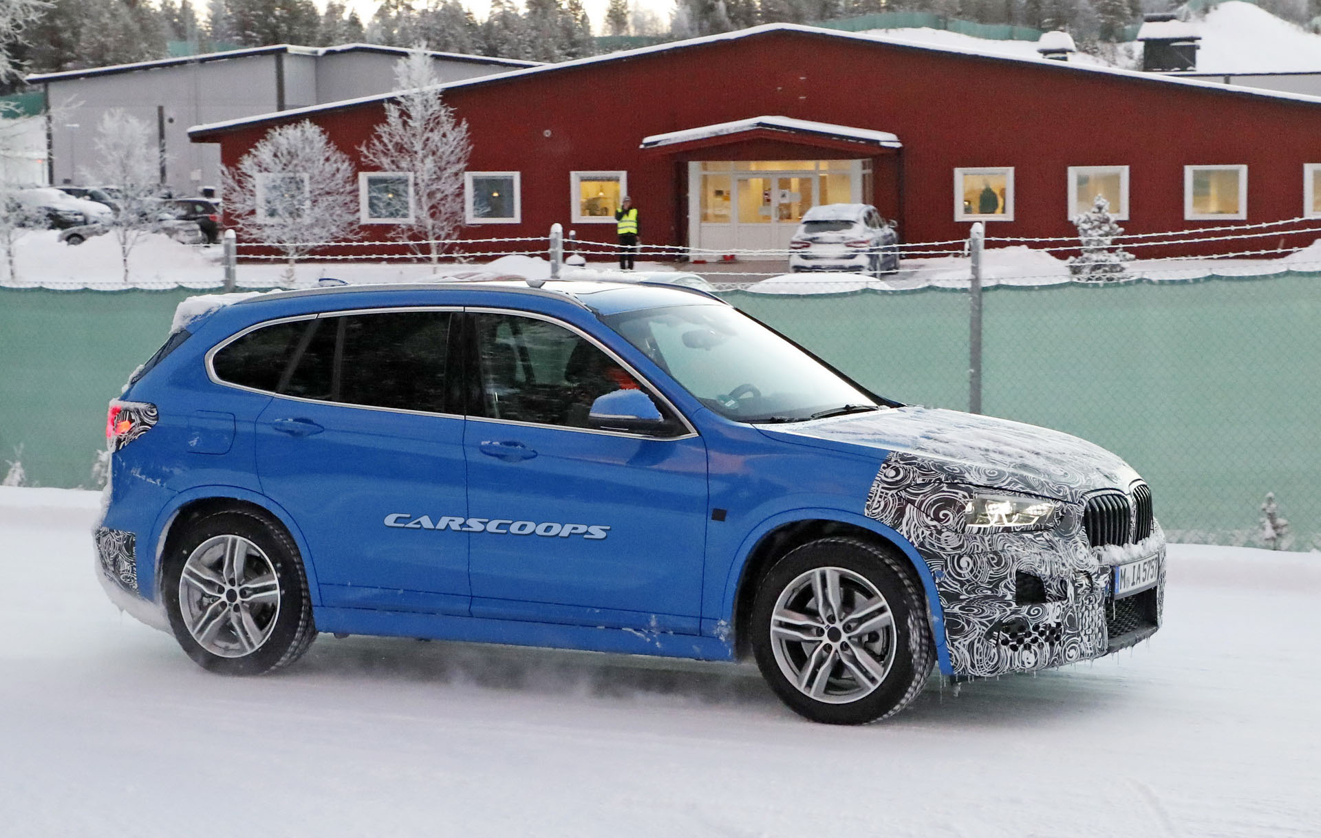 BMW-X1-Facelift-08 Facelifted 2019 BMW X1 To Offer Better Fuel Economy, More Tech