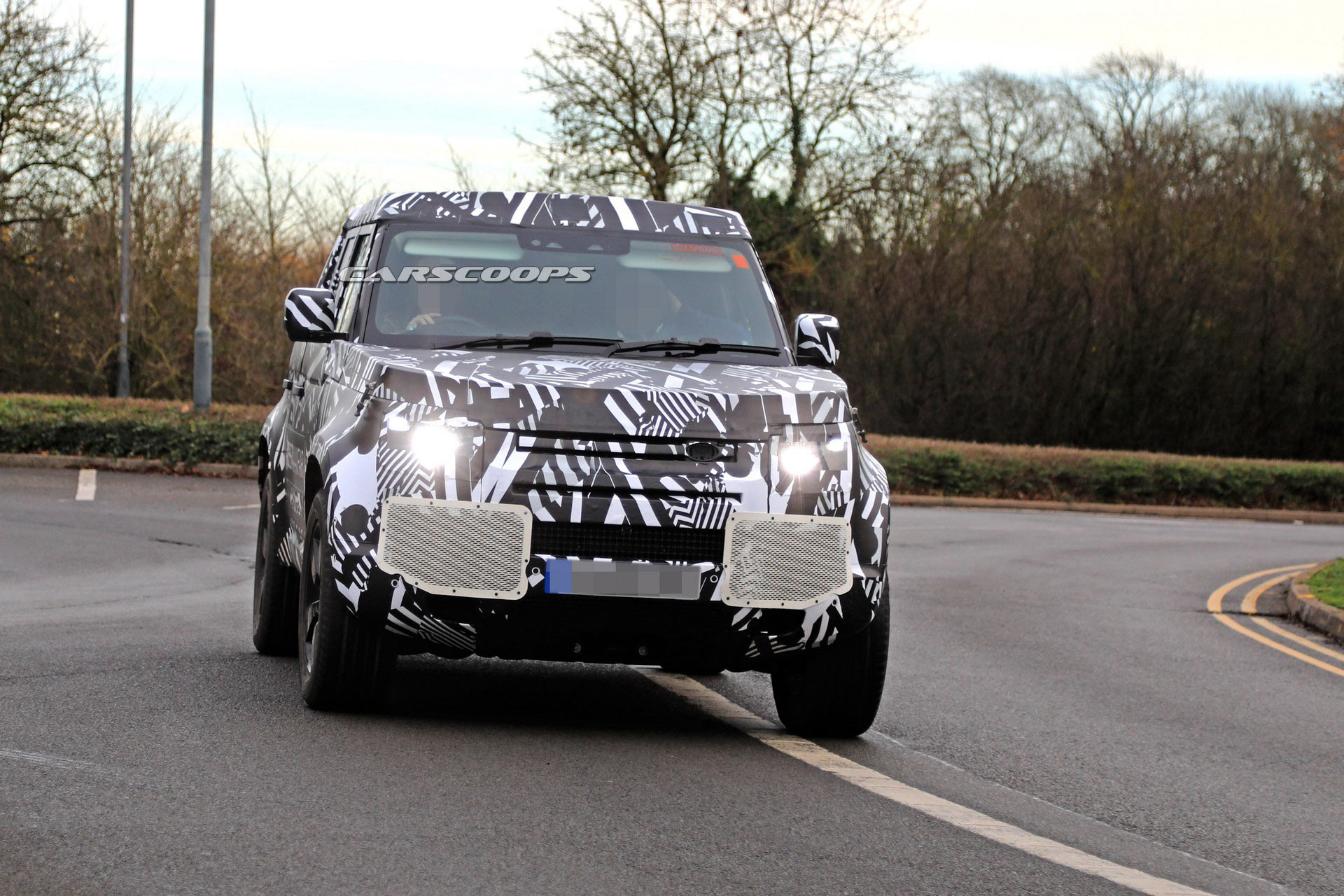 2020-Land-Rover-Defender-11 2020 Land Rover Defender Teased, Could Debut Next Year