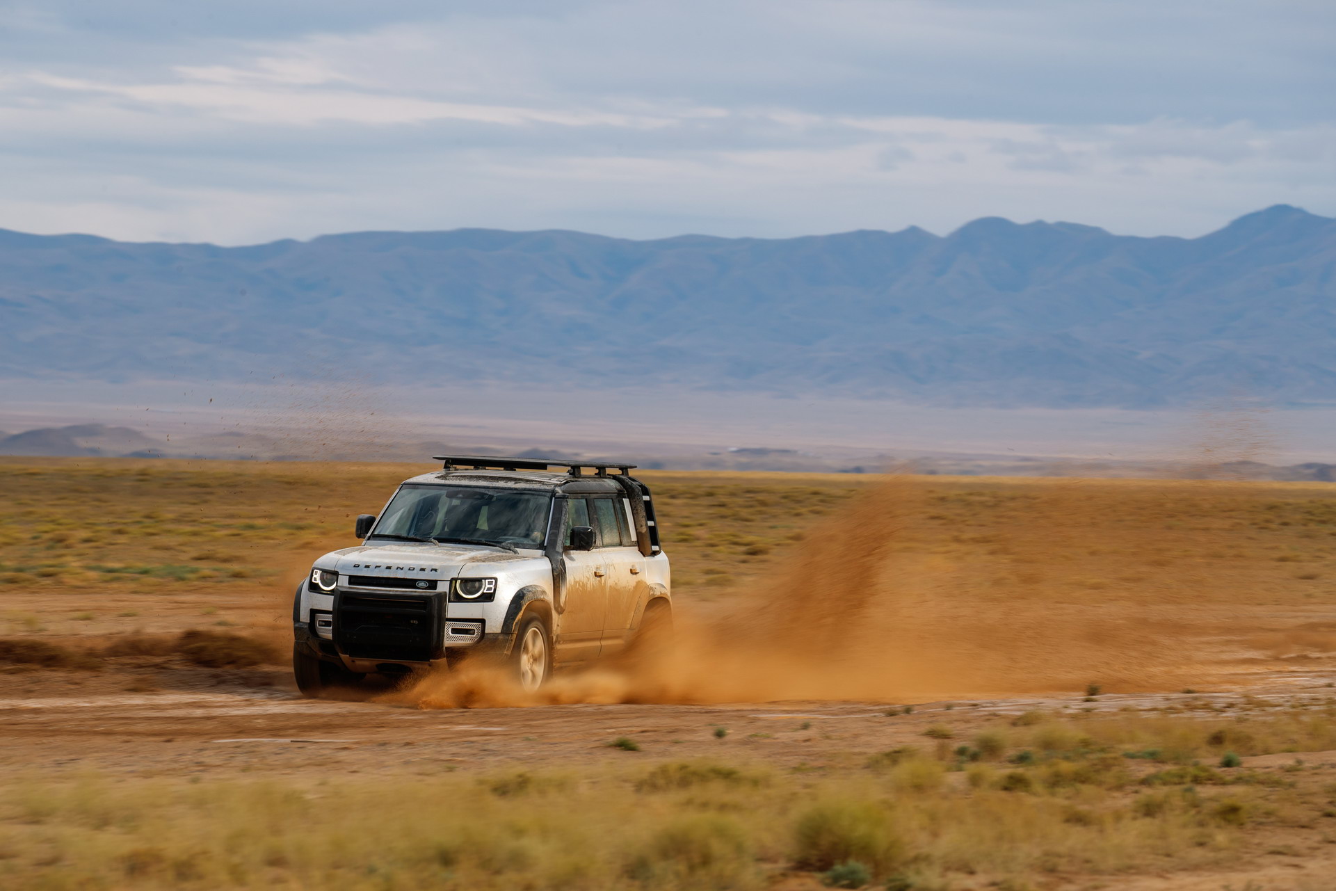 2020 Land Rover Defender Reborn As A Modern 4×4 With Advanced Tech