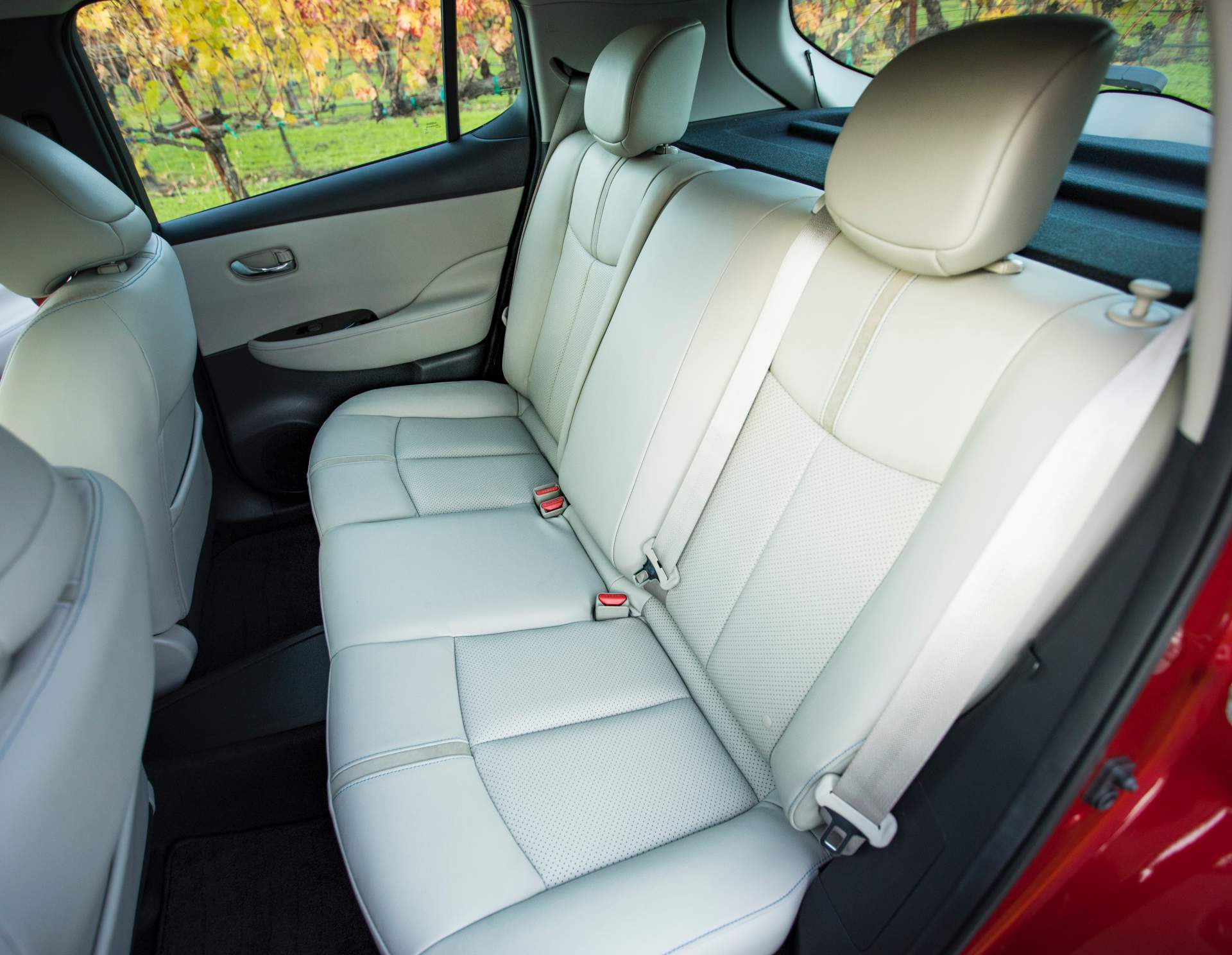 Nissan LEAF 2018 Ghosn’s Arrest Reportedly Derailed Nissan’s Plans To Debut Long-Range Leaf In LA