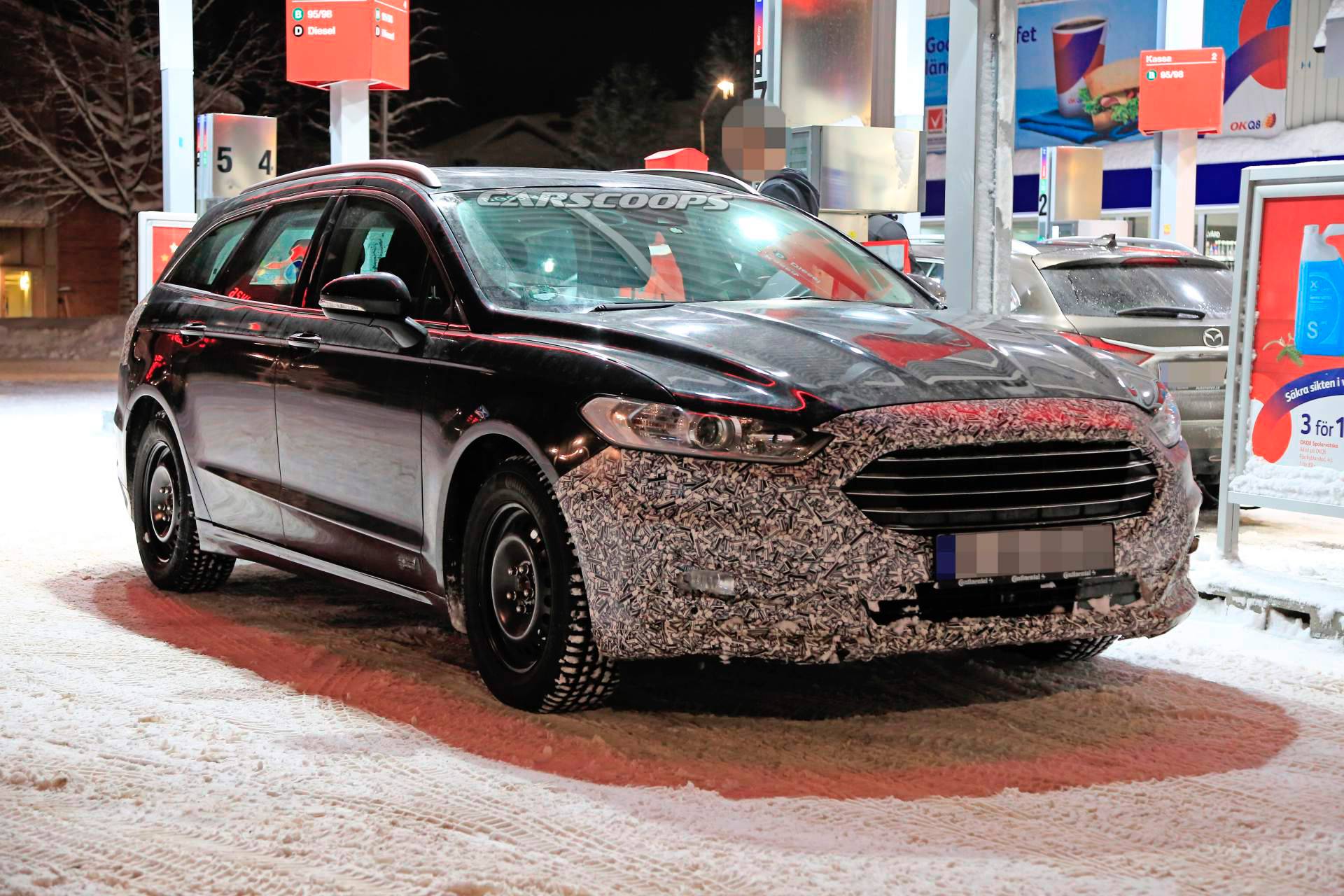 2019 Ford Mondeo Estate facelift spy shots 2 2019 Ford Mondeo Wagon Facelift Spied, Could Be The New Hybrid