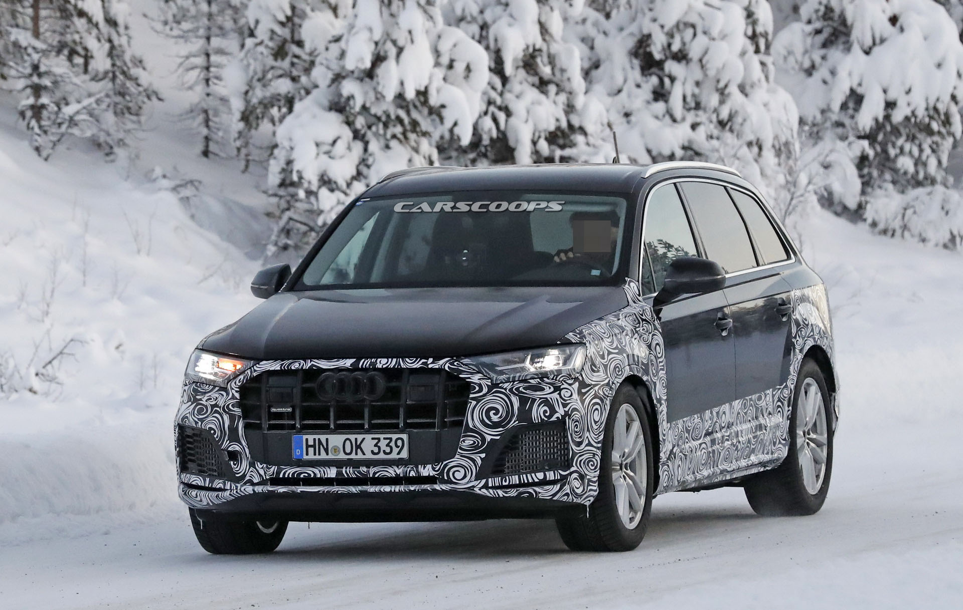 2020-Audi-Q7-SQ7-Facelift-31 2020 Audi Q7 Facelift Spotted Testing On Cold-Weather Conditions