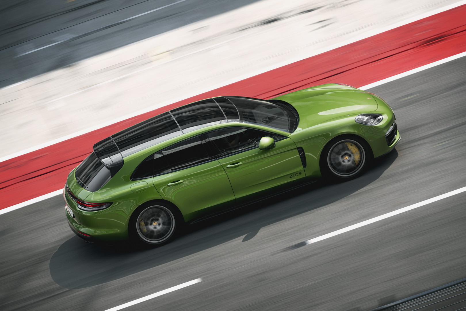 2019 porsche panamera gts 1 Second-Gen Porsche Panamera Hit By New Recall