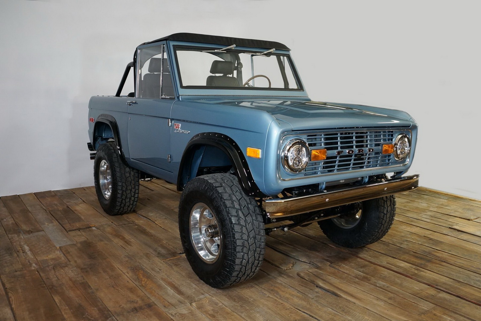 Gateway-Bronco-10 Gateway Bronco Will Sell You A New First-Gen Bronco With Ford’s Blessing