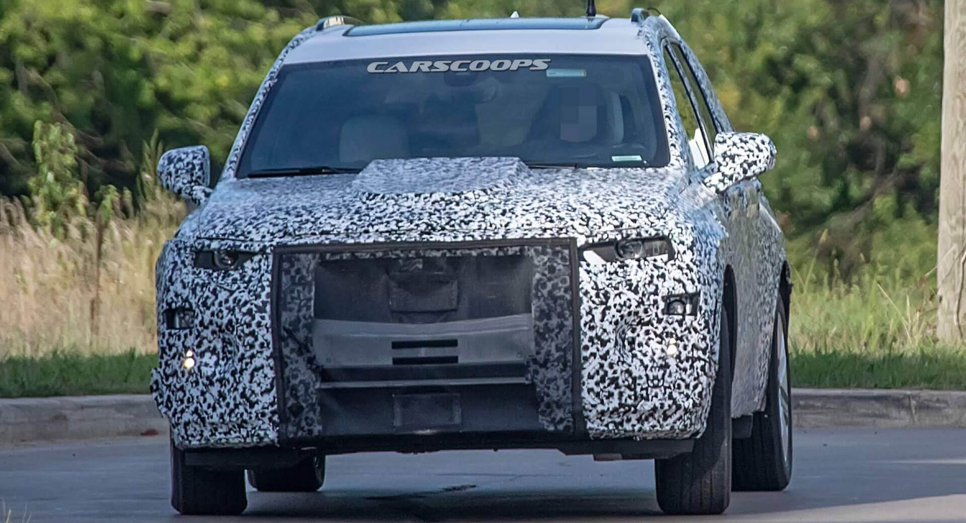 2020-cadillac-xt6-0 2020 Cadillac XT6 Shows Its Escala-Inspired Face Ahead Its Debut This Weekend