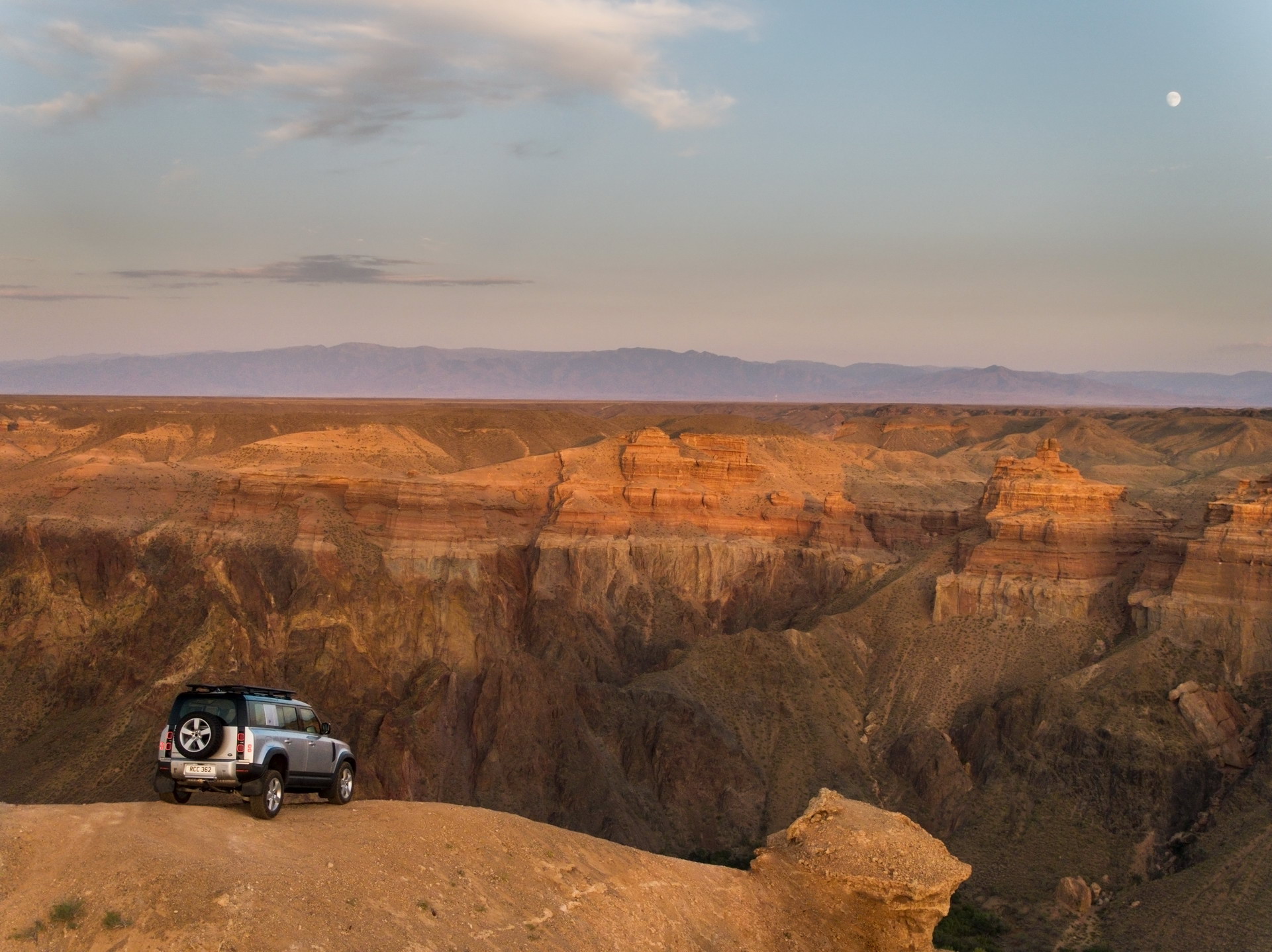 2020 Land Rover Defender Reborn As A Modern 4×4 With Advanced Tech