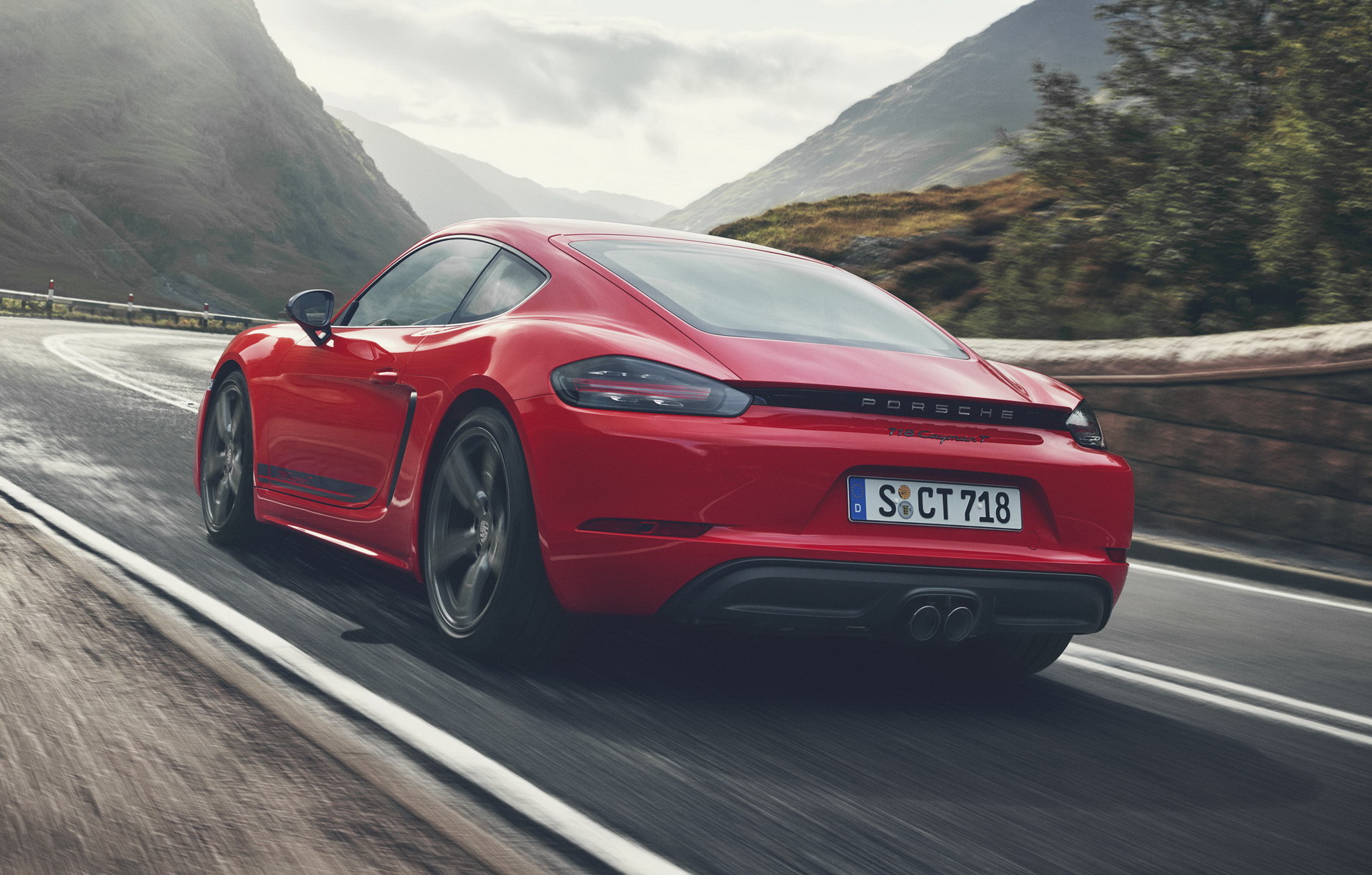 New Porsche 718 T 18 New Porsche 718 T Boxster And Cayman Bring Some Zing To 4-Cylinder Turbo Range