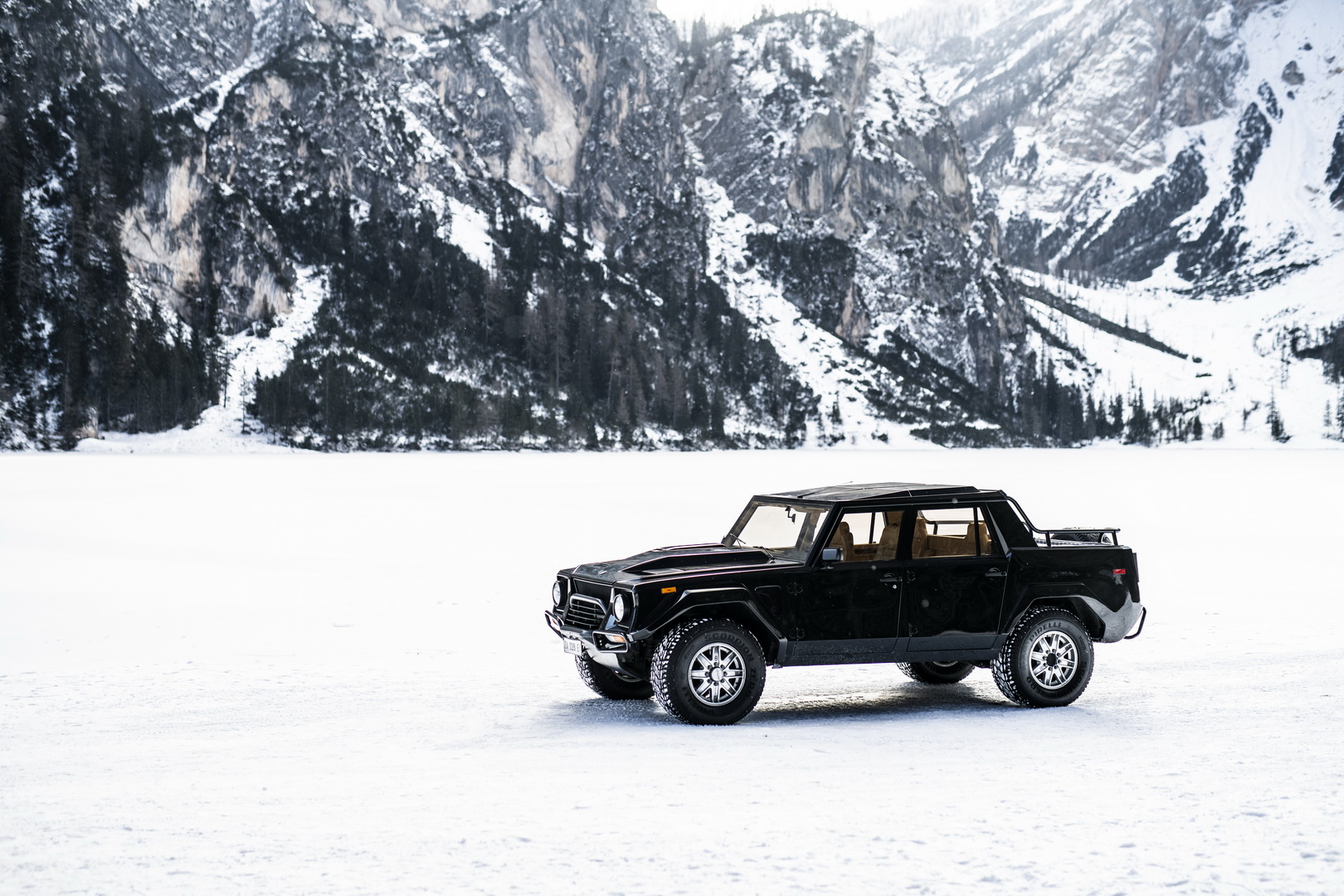 lamborghini urus lm002 11 Lamborghini Urus Convoy Embarks On Special Journey, LM002 Leads The Pack