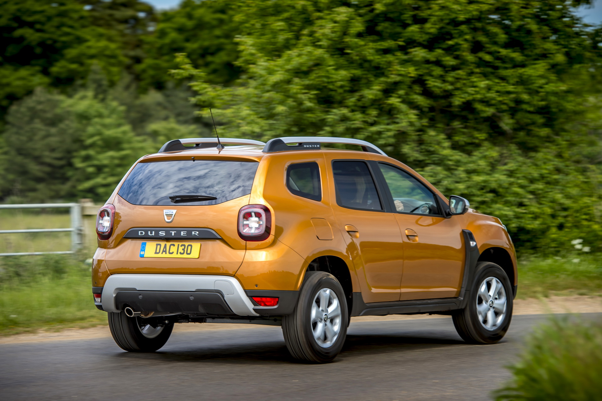 2019-Dacia-Duster-TCe-UK-02 You Can Now Buy A Dacia Duster With A 147HP Turbo Engine In The UK