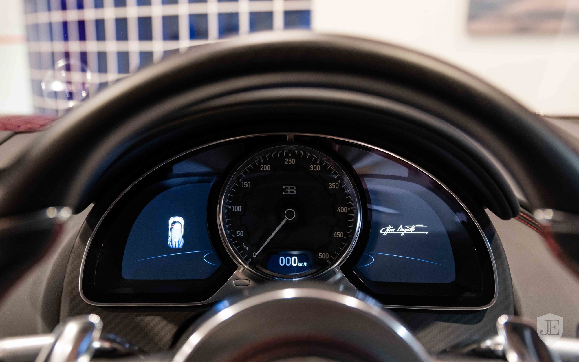 Bugatti-Chiron-For-Sale-7 Classy Red Bugatti Chiron Is A Once-In-A-Lifetime Buy