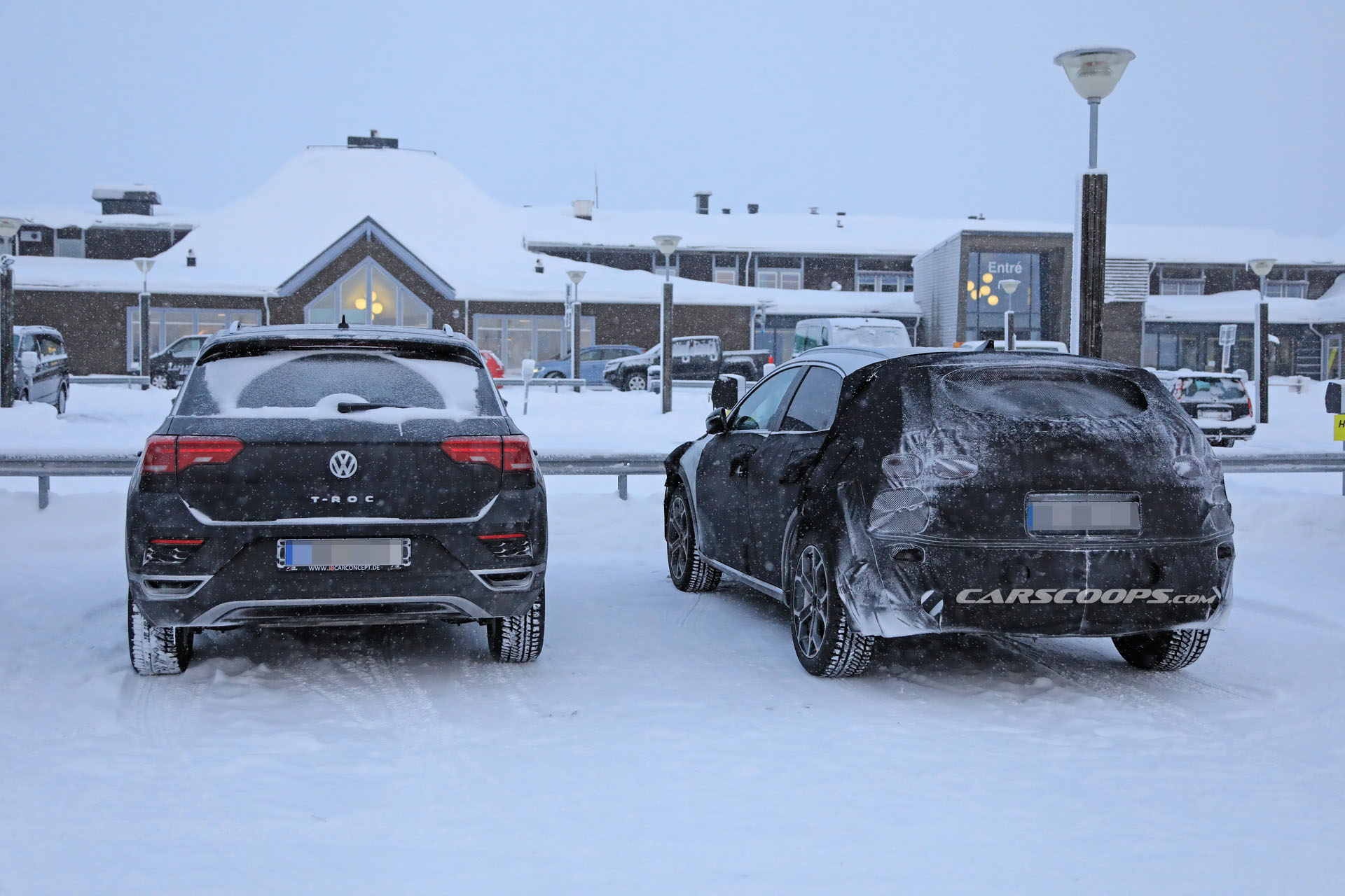 Kia XCeed 6 2020 Kia XCeed Crossover Spied Testing Against VW T-Roc