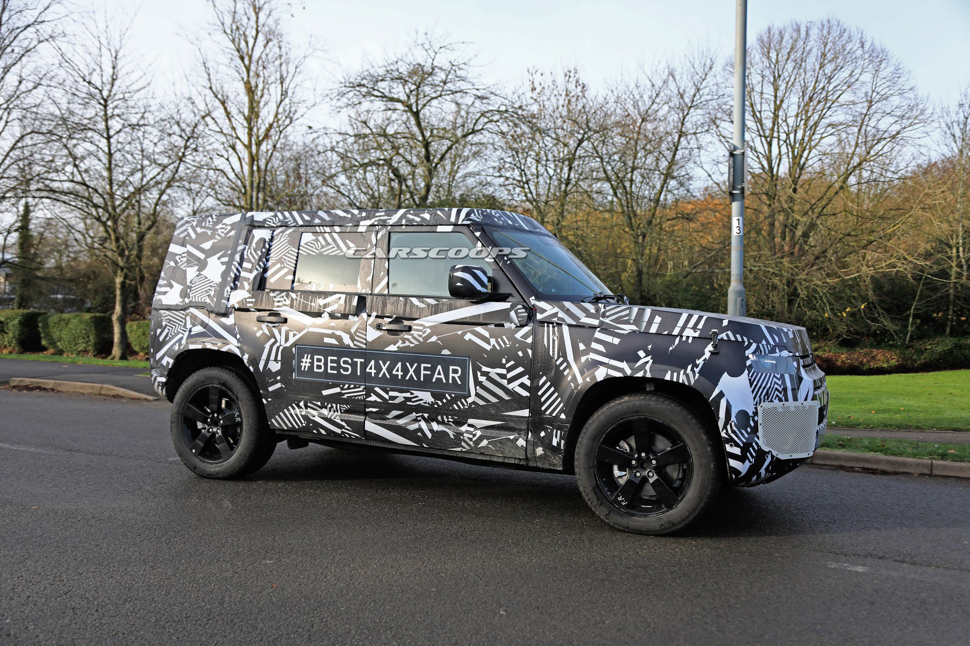 2020-Land-Rover-Defender-4 2020 Land Rover Defender Teased, Could Debut Next Year