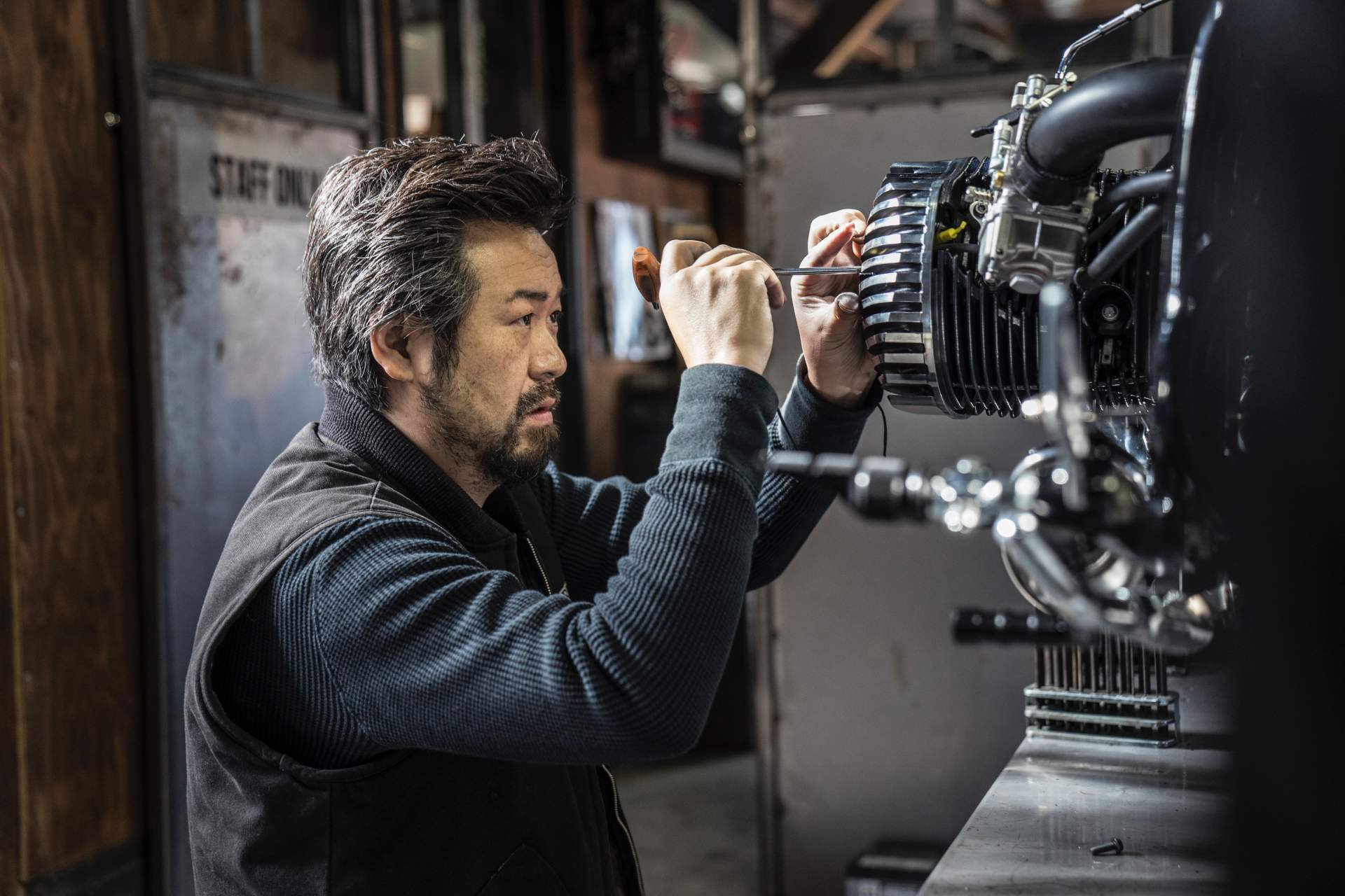 Custom Works Zon BMW concept motorcycle 2 BMW And Japan’s Custom Works Zon Collaborate On R18 Bike With Mystery Boxer Engine