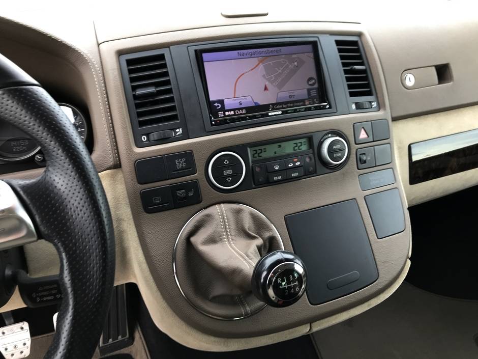 VW Multivan T5 powered by Porsche 911 Turbo engine 55 573HP VW Transporter With Porsche 911 Turbo Engine Is VW Group Synergy At Its Best