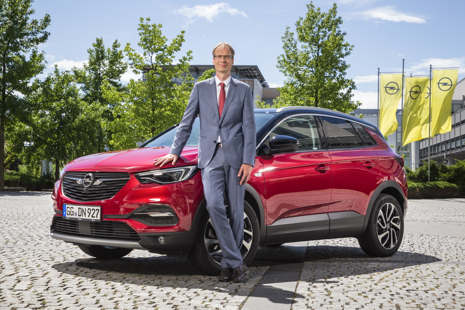 opel grandlanx x 8 Opel Corsa EV, Grandland X PHEV Coming Next Year, New Mokka EV Due In 2020