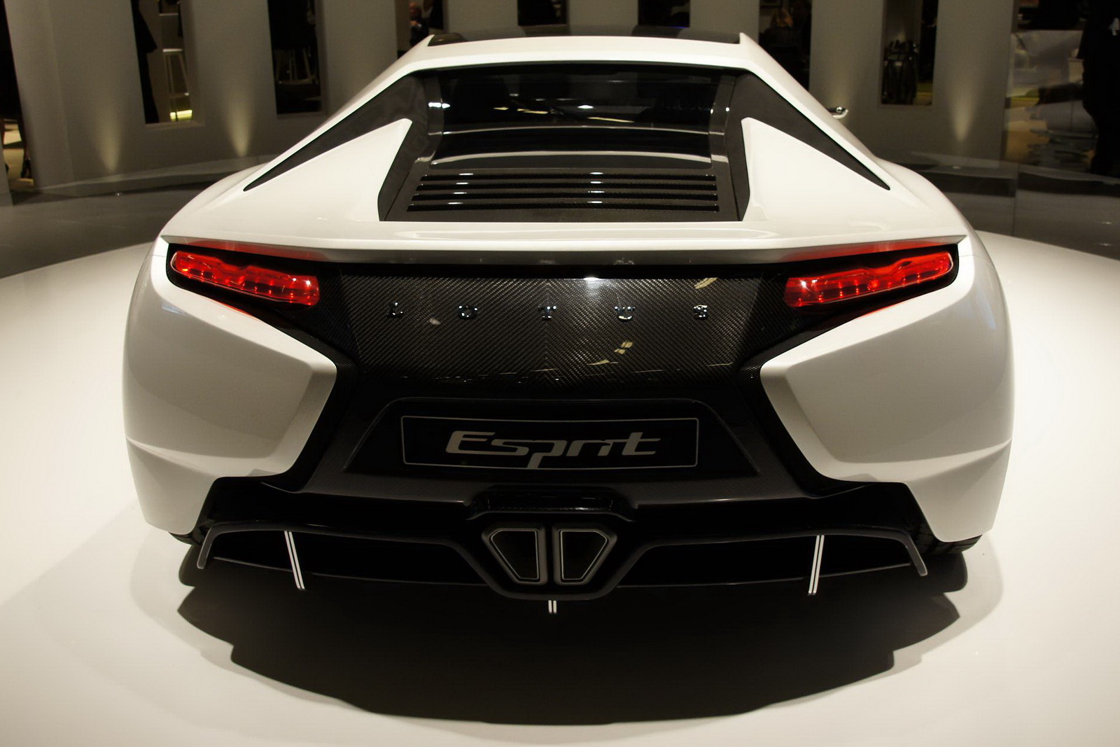 2010-lotus-esprit-02 Lotus Reportedly Working On Chiron-Baiting $2.5 Million Electric Hypercar