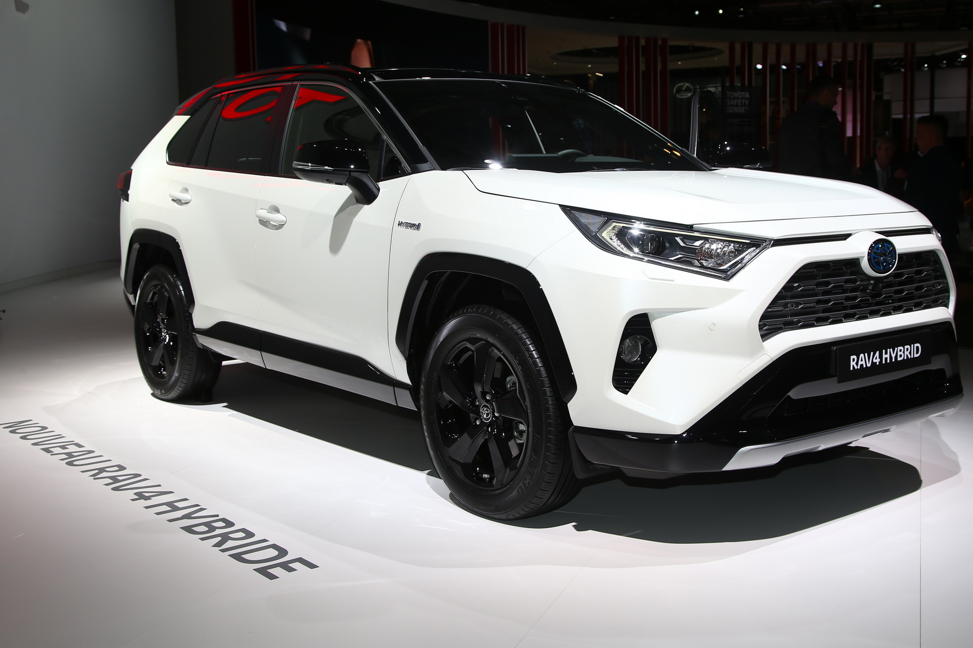2019-Toyota-RAV4-Hybrid-04 Toyota Opens UK Order Books For 2019 RAV4 Hybrid, Prices Start From £29,635