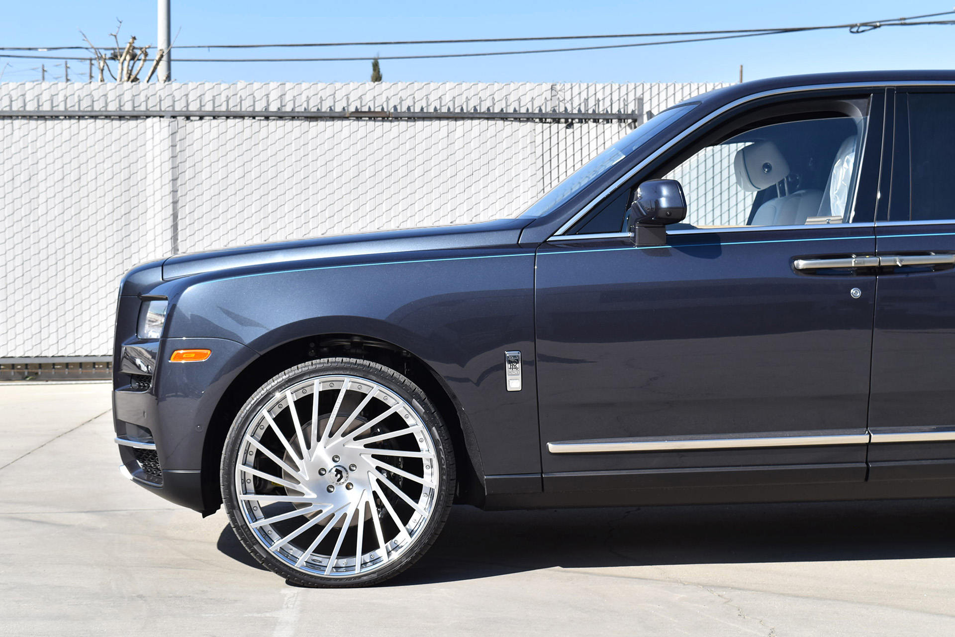 rolls-royce cullinan forgiato wheels 6 There’s No Such Thing As Too Large Wheels For Lamborghini Urus And Rolls-Royce Cullinan