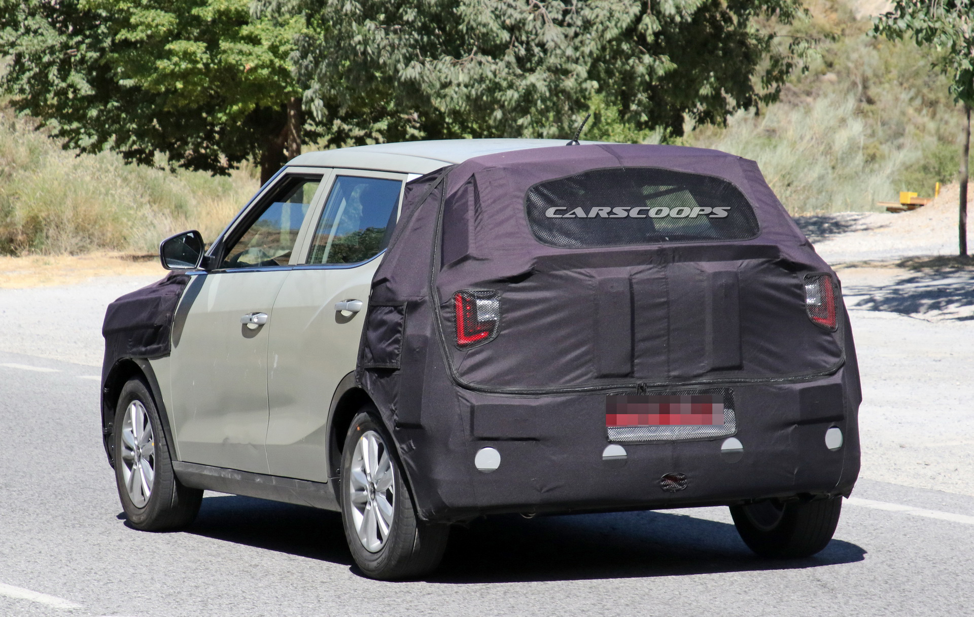 ssangyong tivoli facelift spy 10 Facelifted SsangYong Tivoli Getting Mild Visual Updates, Better Tech
