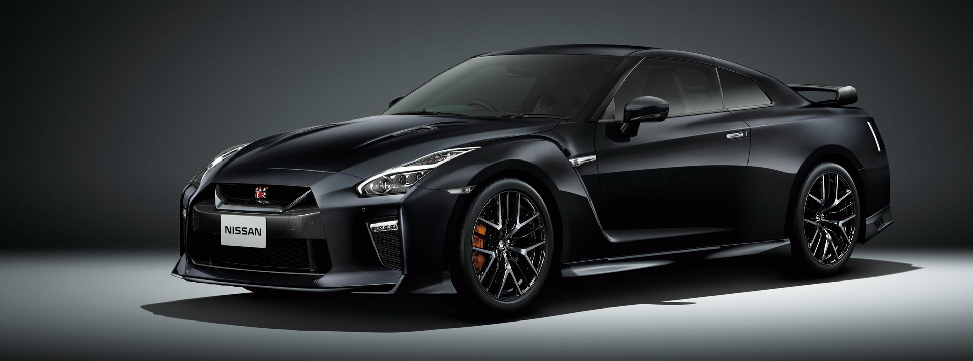 2019 nissan gt-r special edition naomi osaka japan 4 Nissan GT-R Latest Special Edition Is A Japan-Only Affair