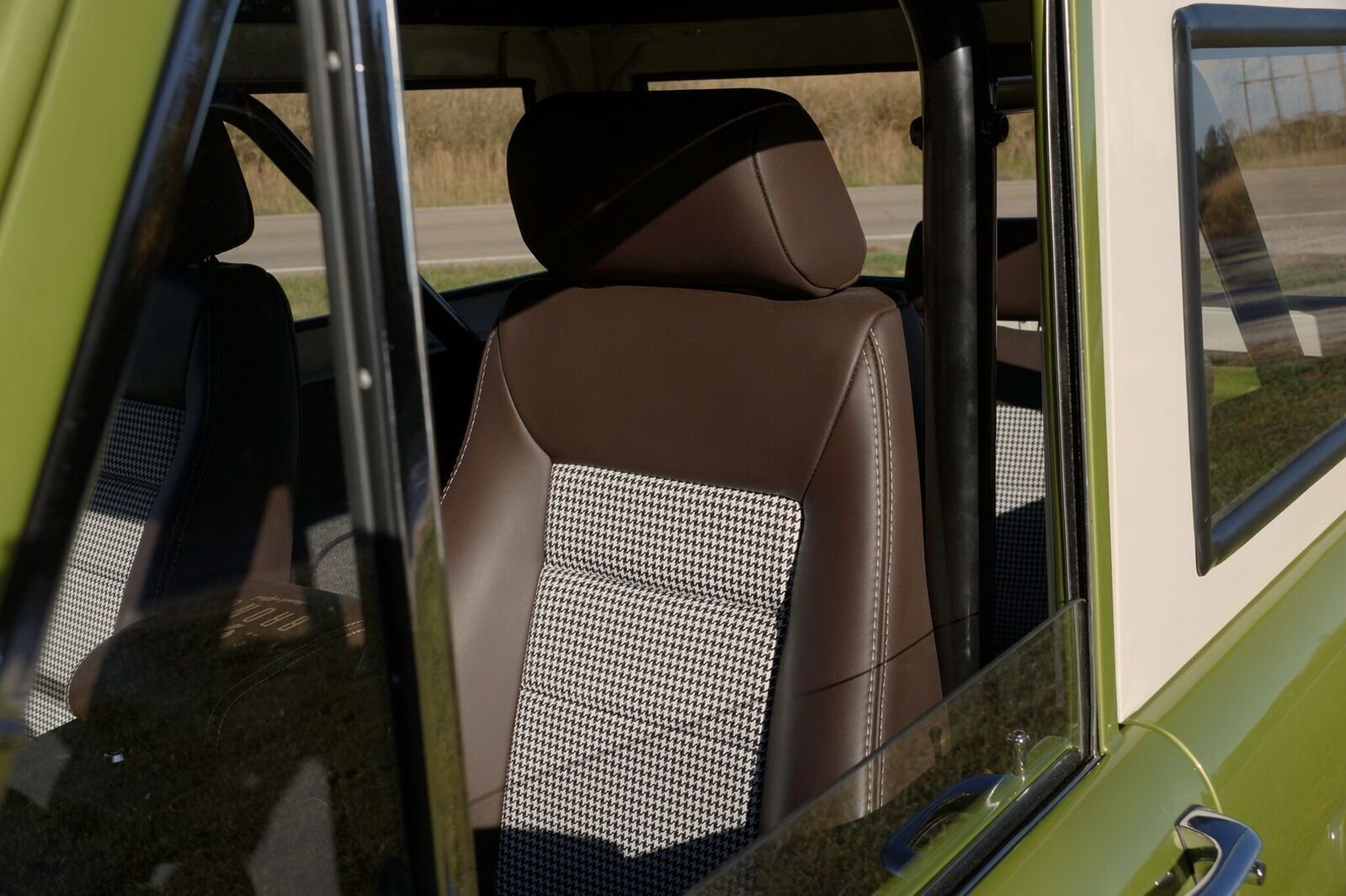 Gateway-Bronco-06 Gateway Bronco Will Sell You A New First-Gen Bronco With Ford’s Blessing