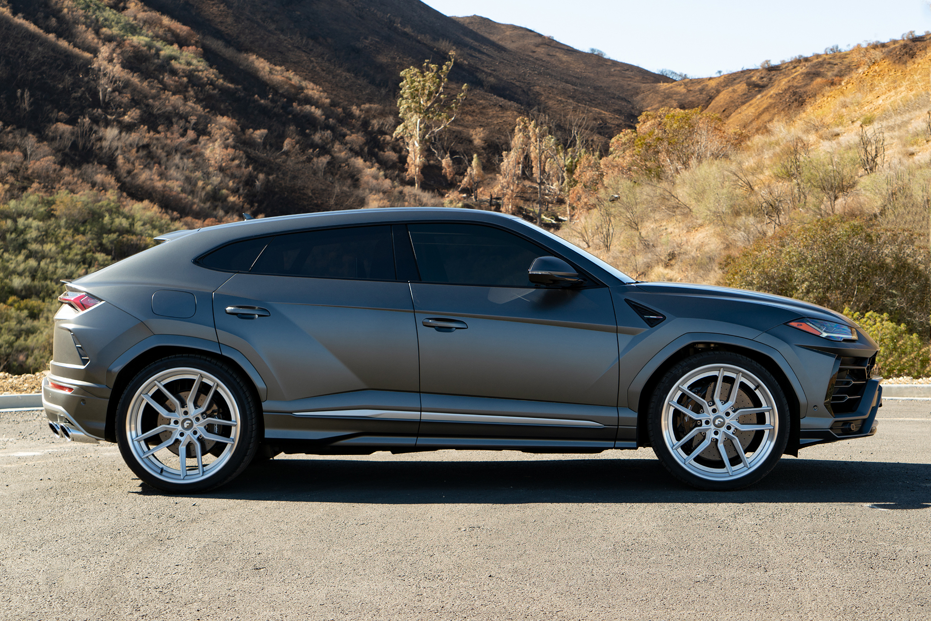 lamborghini urus forgiato custom wheels 4 As If The Lamborghini Urus Wouldn’t Try On 24-inch Rims