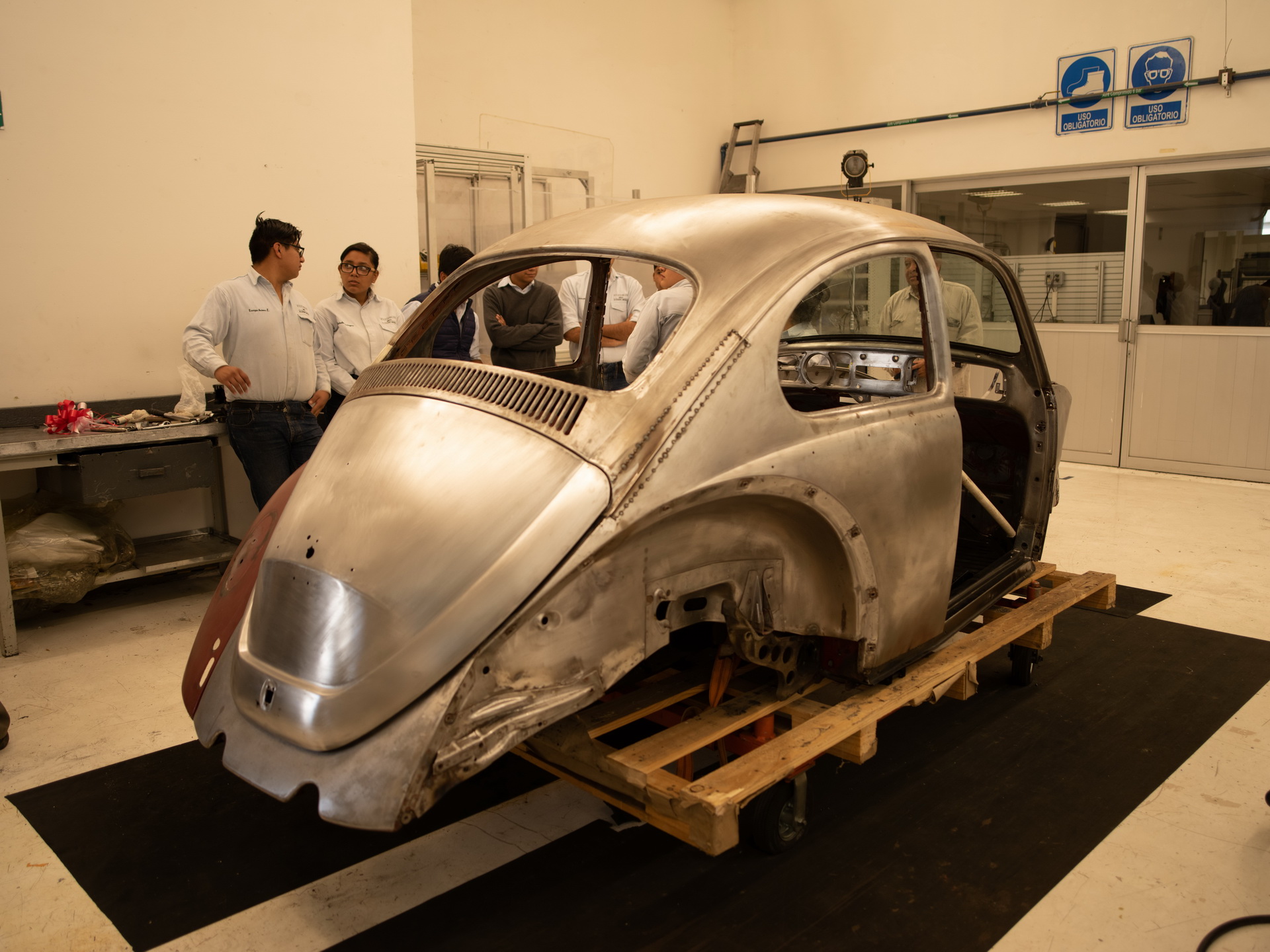 1966-VW-Beetle-Restoration-11 1966 Beetle Gets A Free Restoration From VW USA After 350,000 Miles Of Daily Use