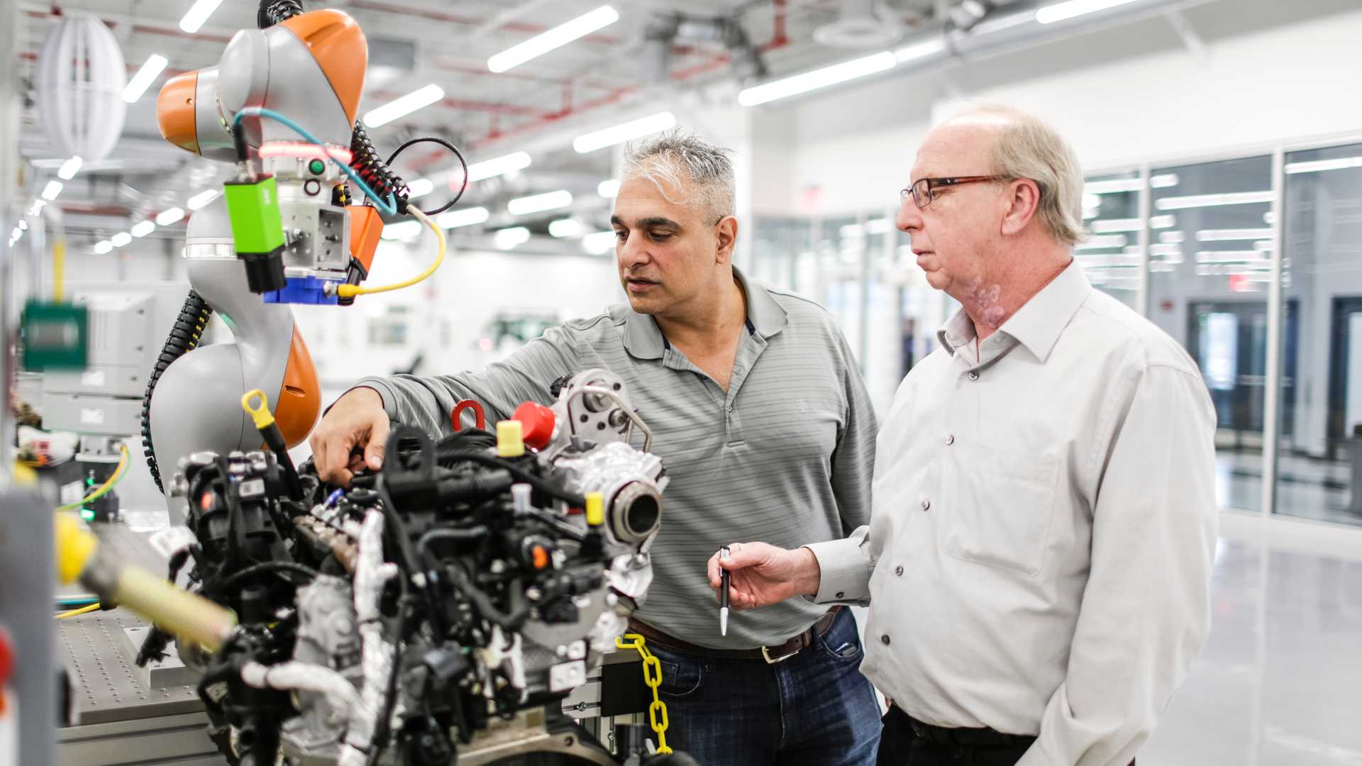 Ford-Mustang-GT500-3D-Printing-8 Ford Reveals The 2019 Mustang GT500 Will Have 3D Printed Parts