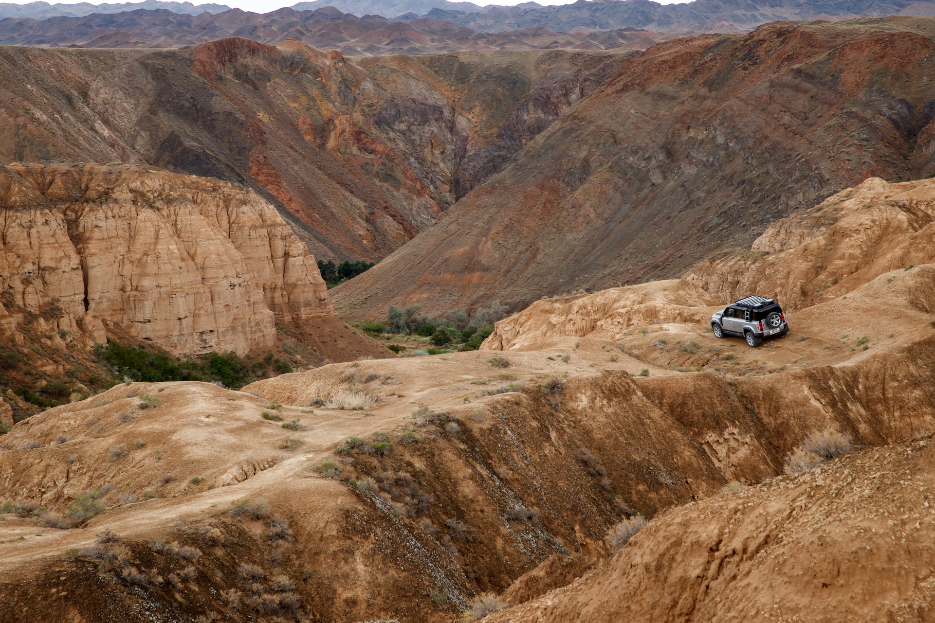 2020 Land Rover Defender Reborn As A Modern 4×4 With Advanced Tech