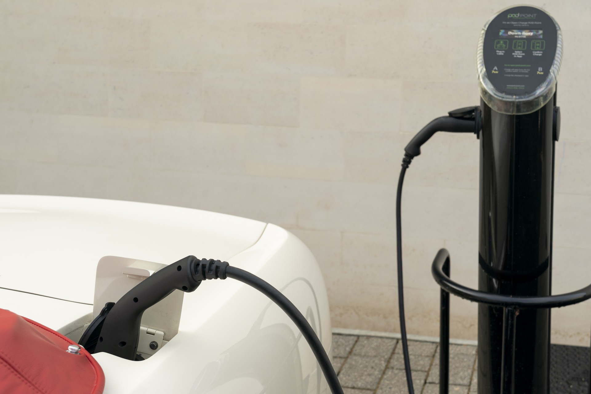 Aston Martin Heritage EV Concept-1 Aston Martin Heritage EV Concept Gives 1970’s DB6 A Modern Electric Heart