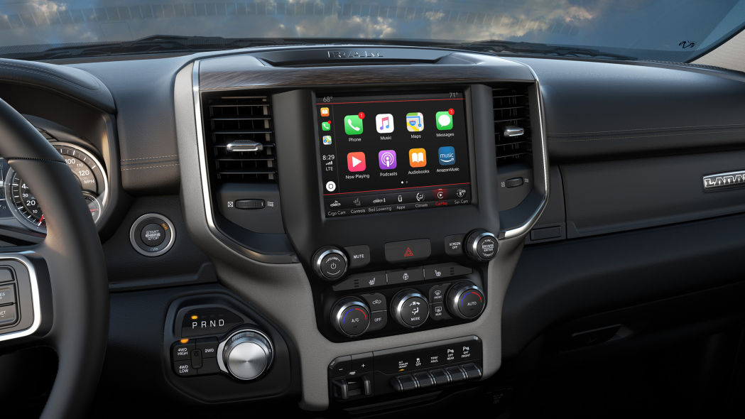 2019 Ram 2500 and 3500 HD interior 15 2019 Ram HD Brings Up To 1,000 Lb-Ft Of Torque, Class-Leading Towing